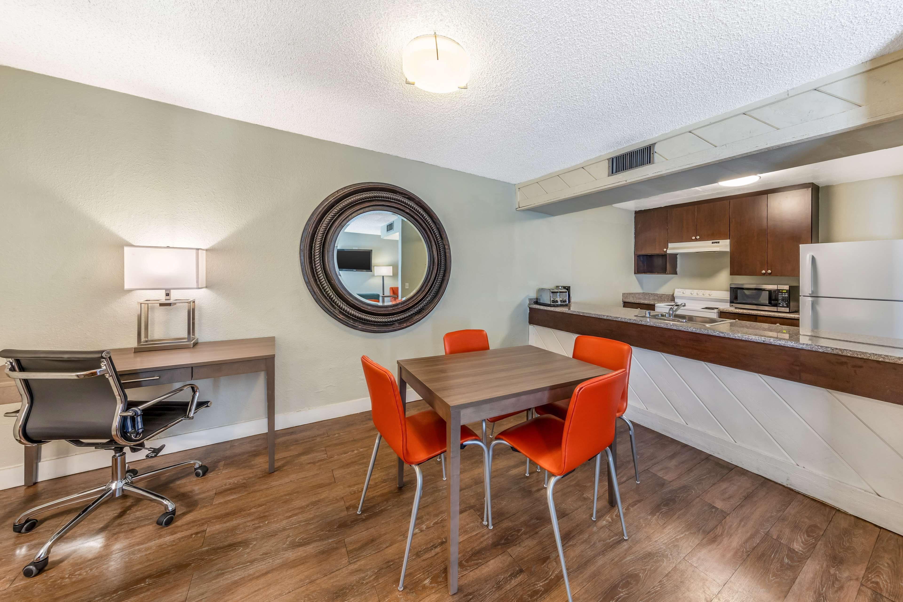 Two-Room and Two-Level King Suite with Two Double Beds and Kitchen