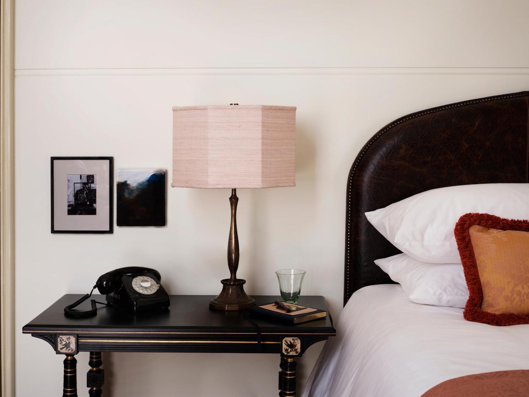 Quarto com Cama King-size