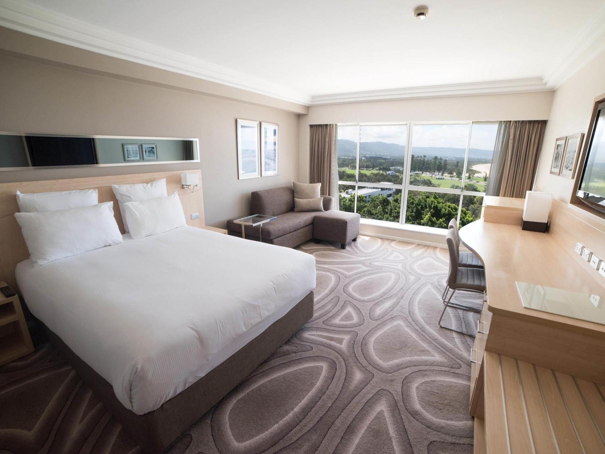 Superior Queen Room with Ocean View