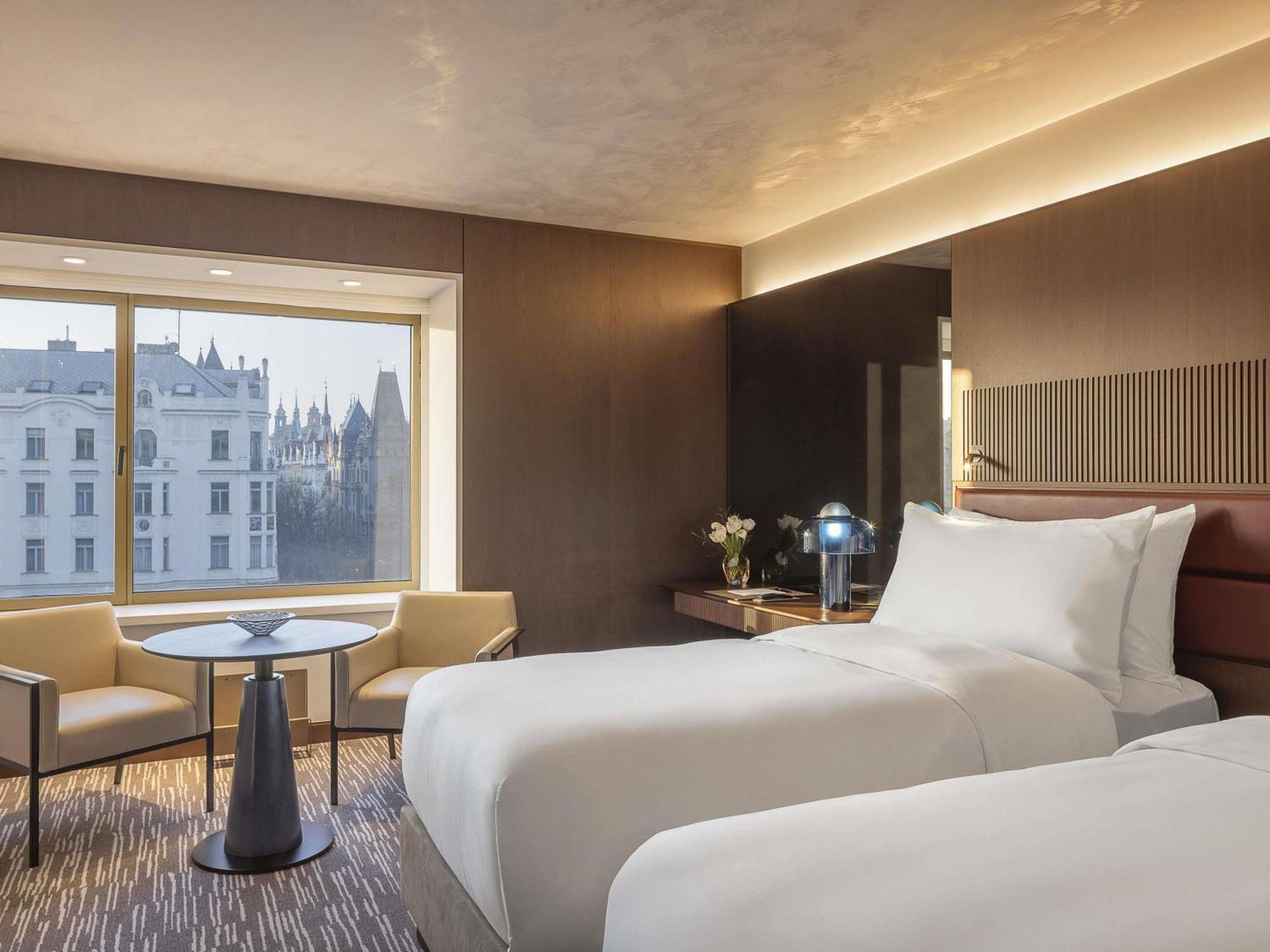 Fairmont Gold Signature Kamer met twee aparte bedden en toegang tot de lounge