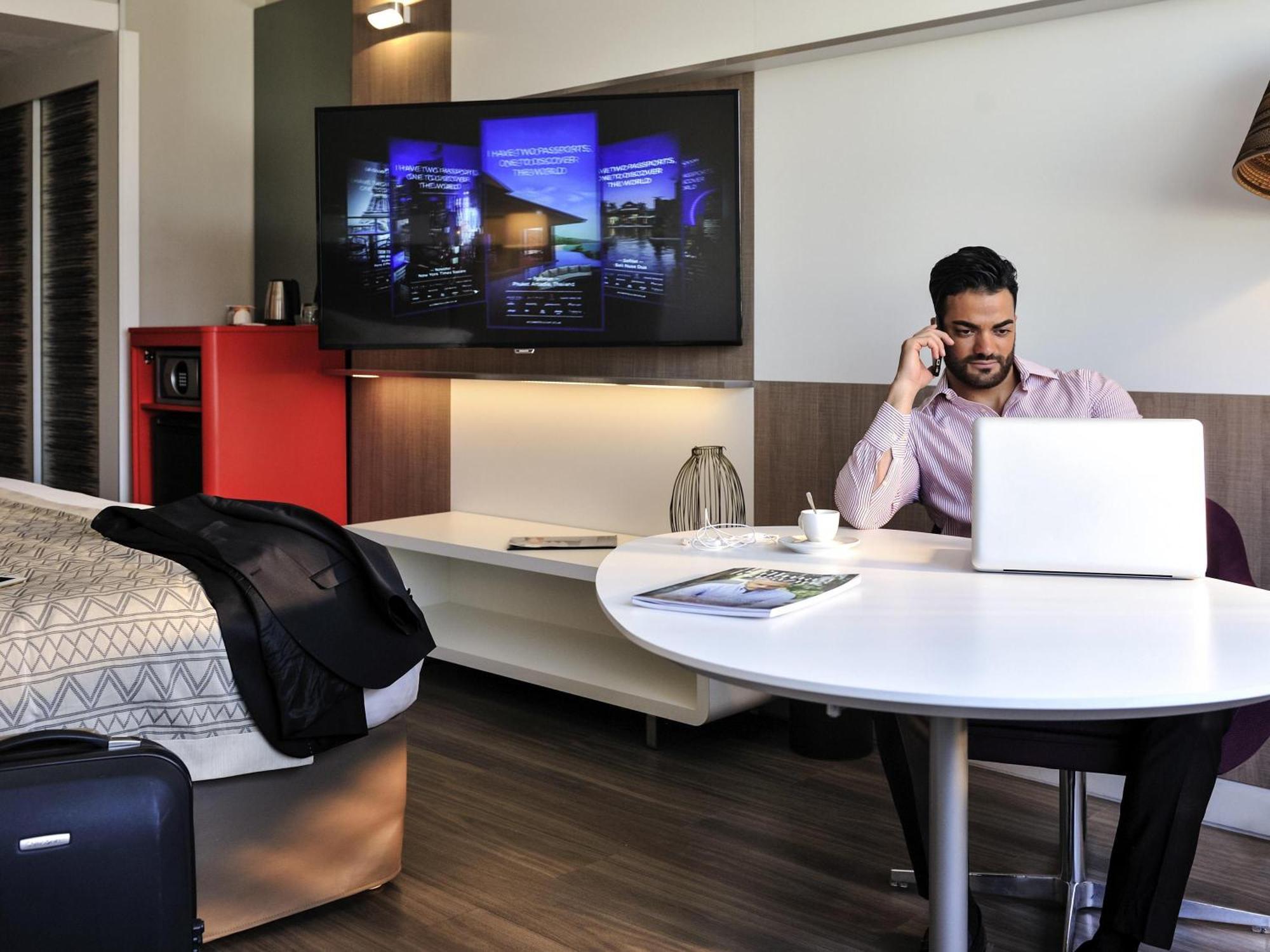 Habitación Doble Superior con vistas a la ciudad - Cama doble grande