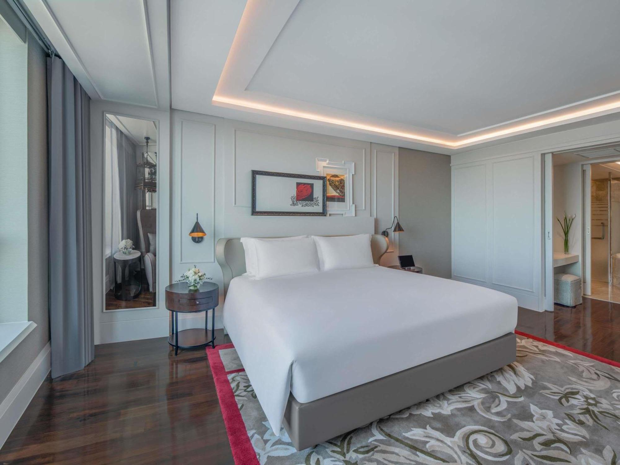 Suite Prestige mit Kingsize-Bett und Zugang zum Club Millesime