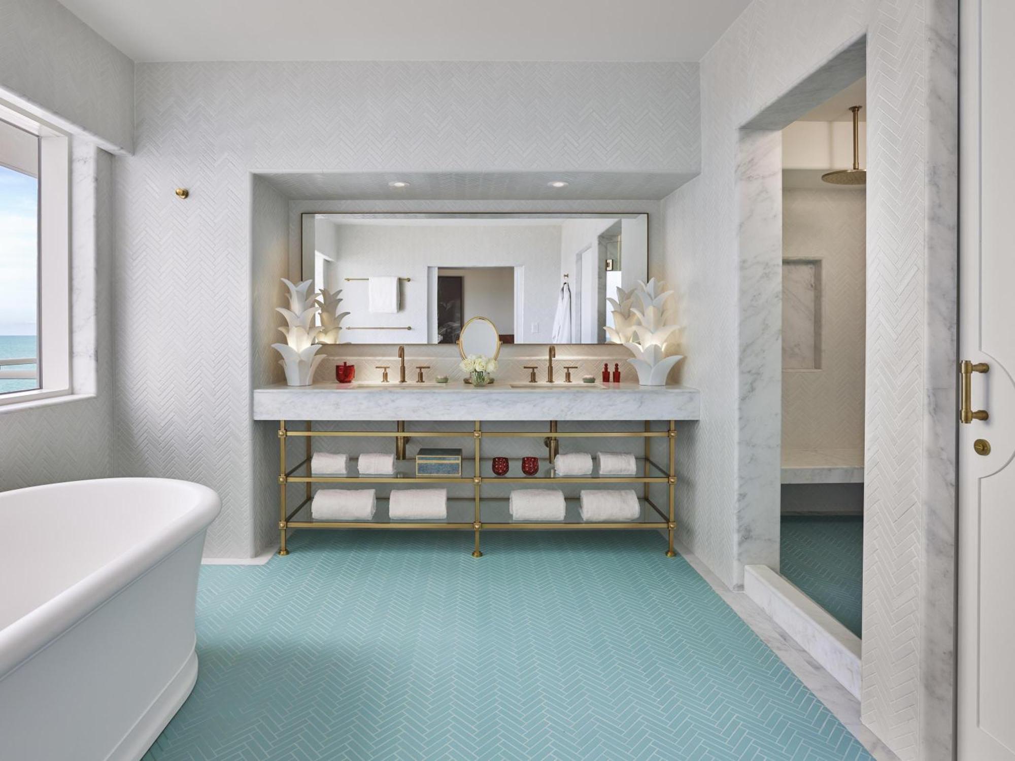 Hoeksuite met Kingsize Bed en Premier Uitzicht op de Oceaan