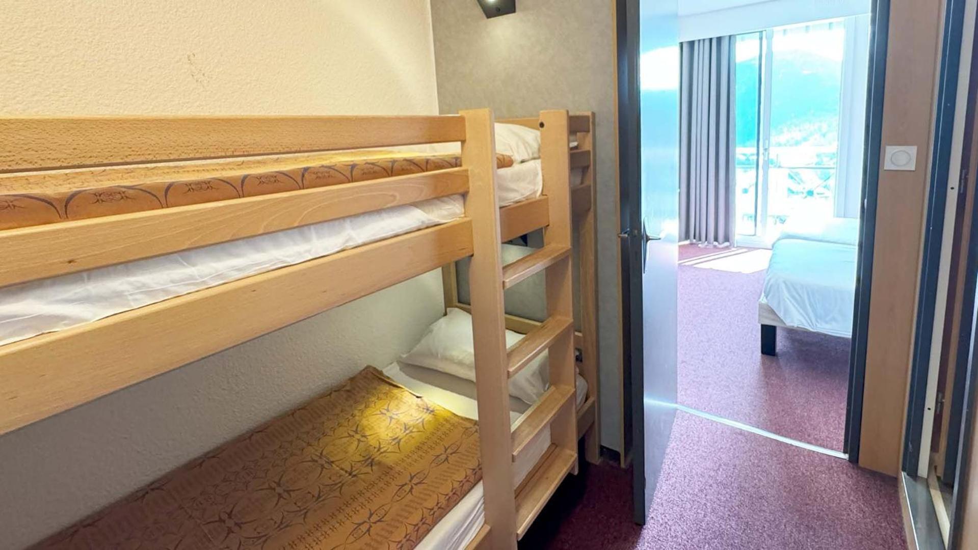 Chambre Quadruple avec Salle de Bains Privative