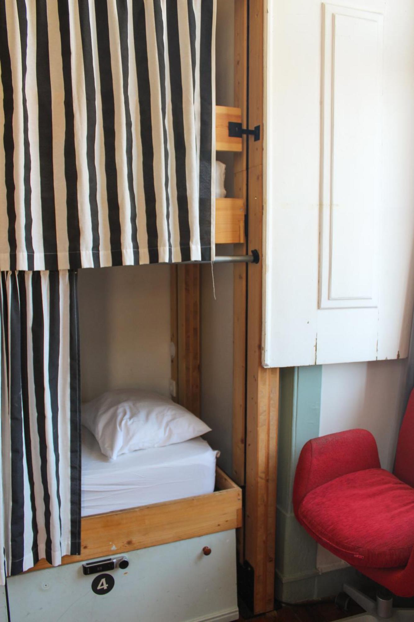 Bett im gemischten Schlafsaal mit 4 Betten