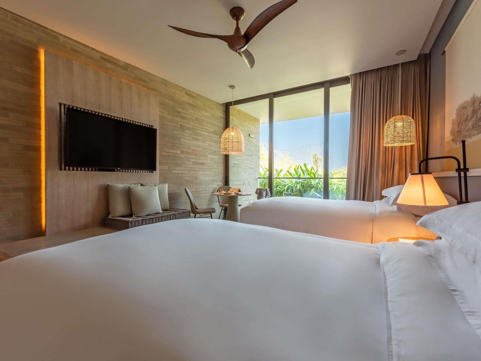 Luxury Spa Twin Room with Tropical Garden View