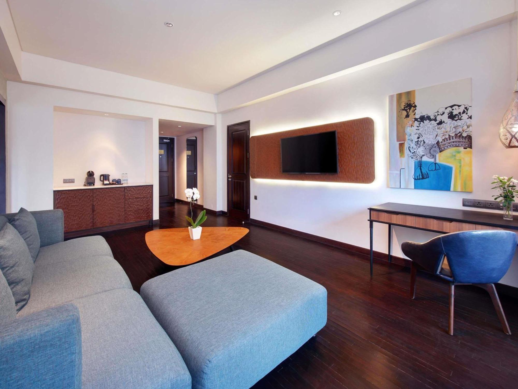 Executive King Suite