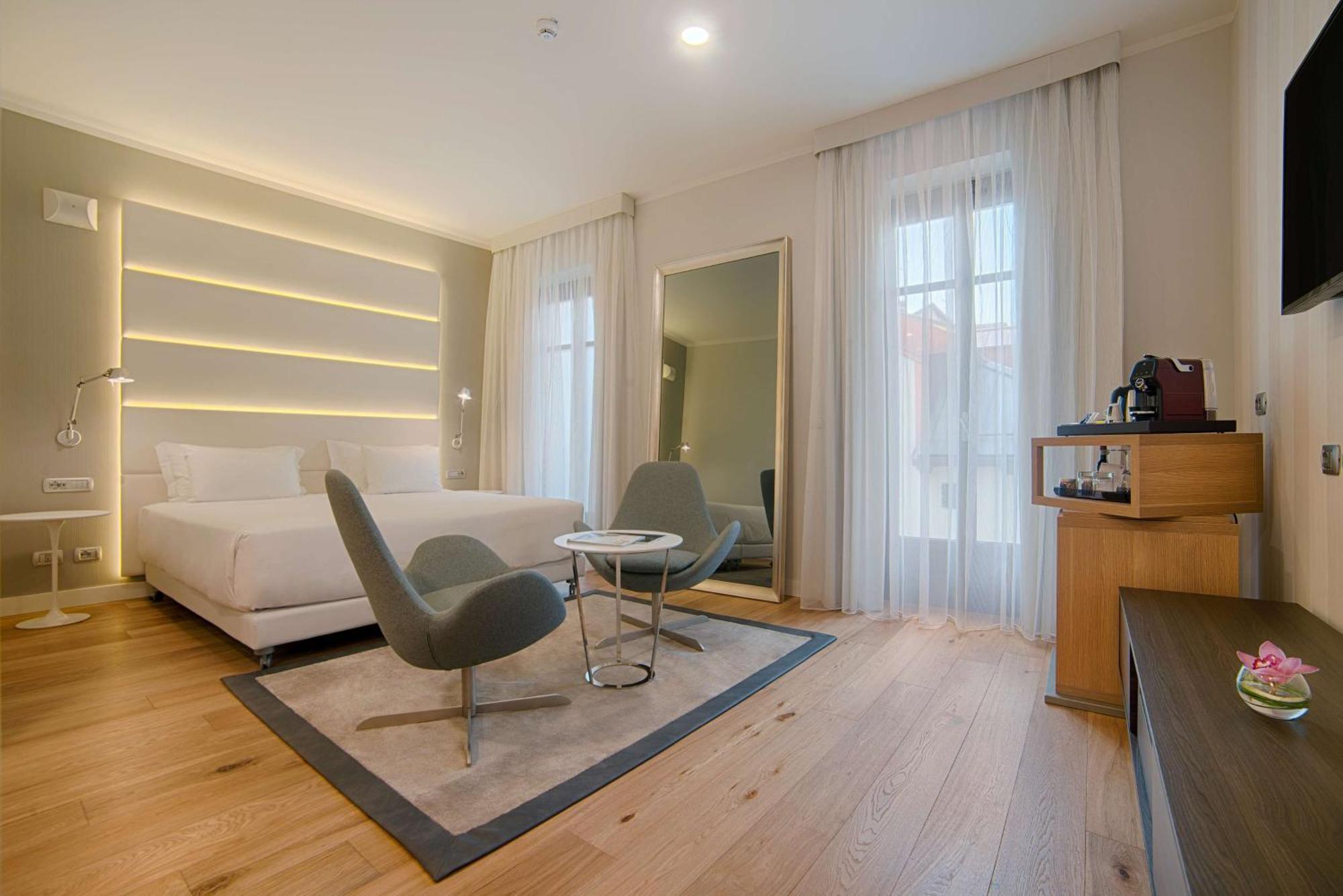 Premium Doppel-/Zweibettzimmer mit Terrasse