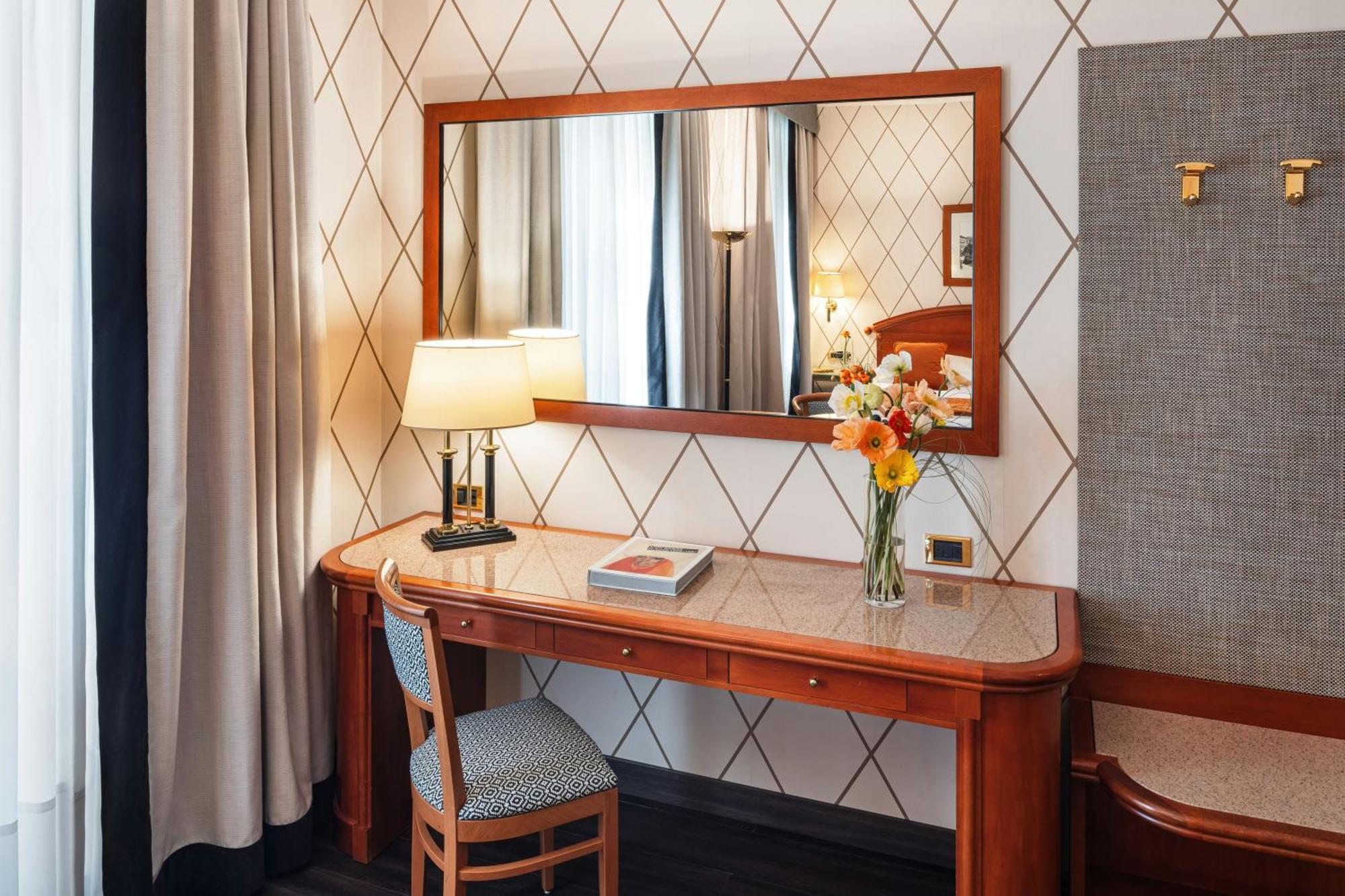 Superior Double or Twin Room,1729992416:JPEG