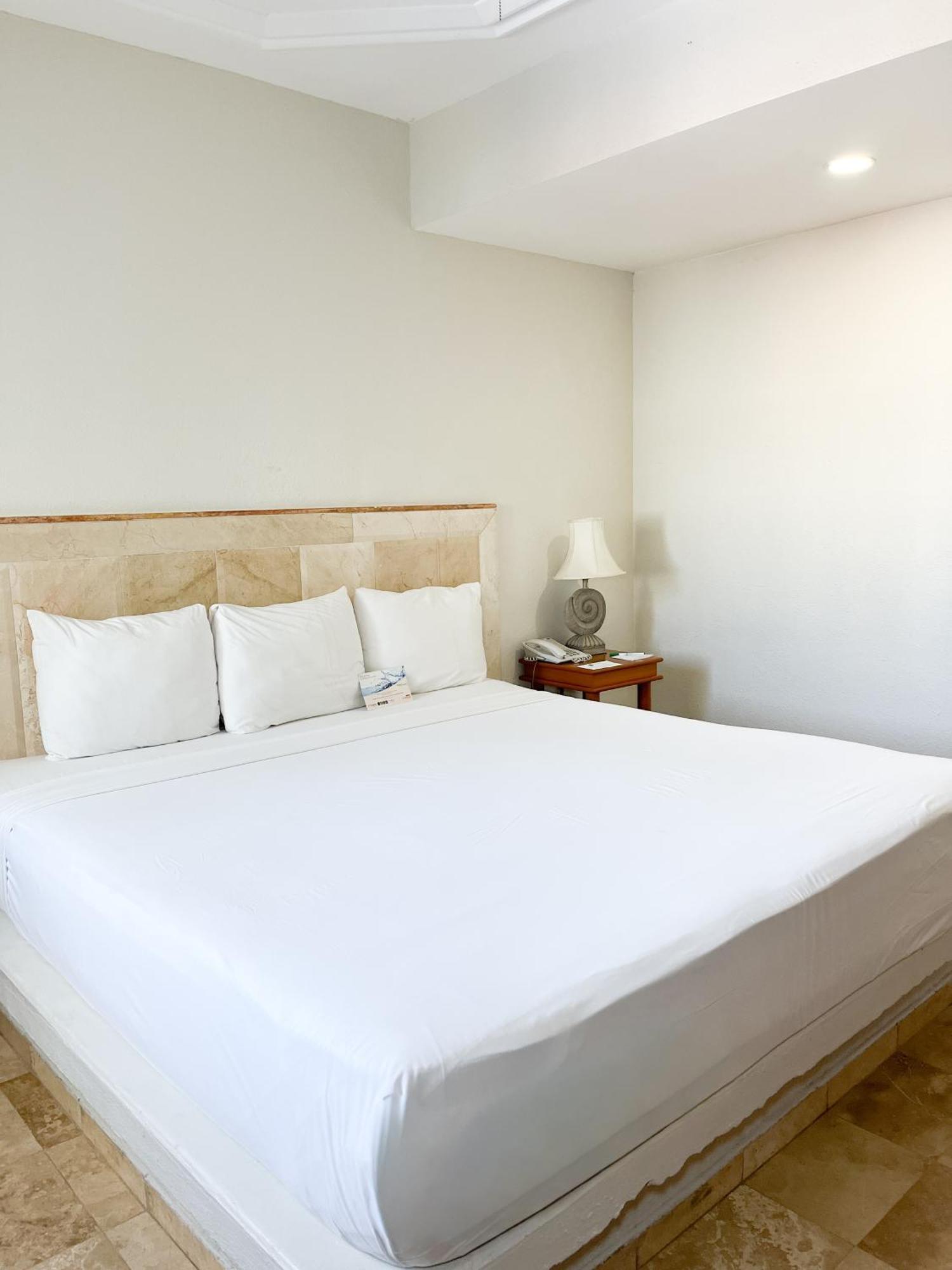 Two Double Beds - With Balcony