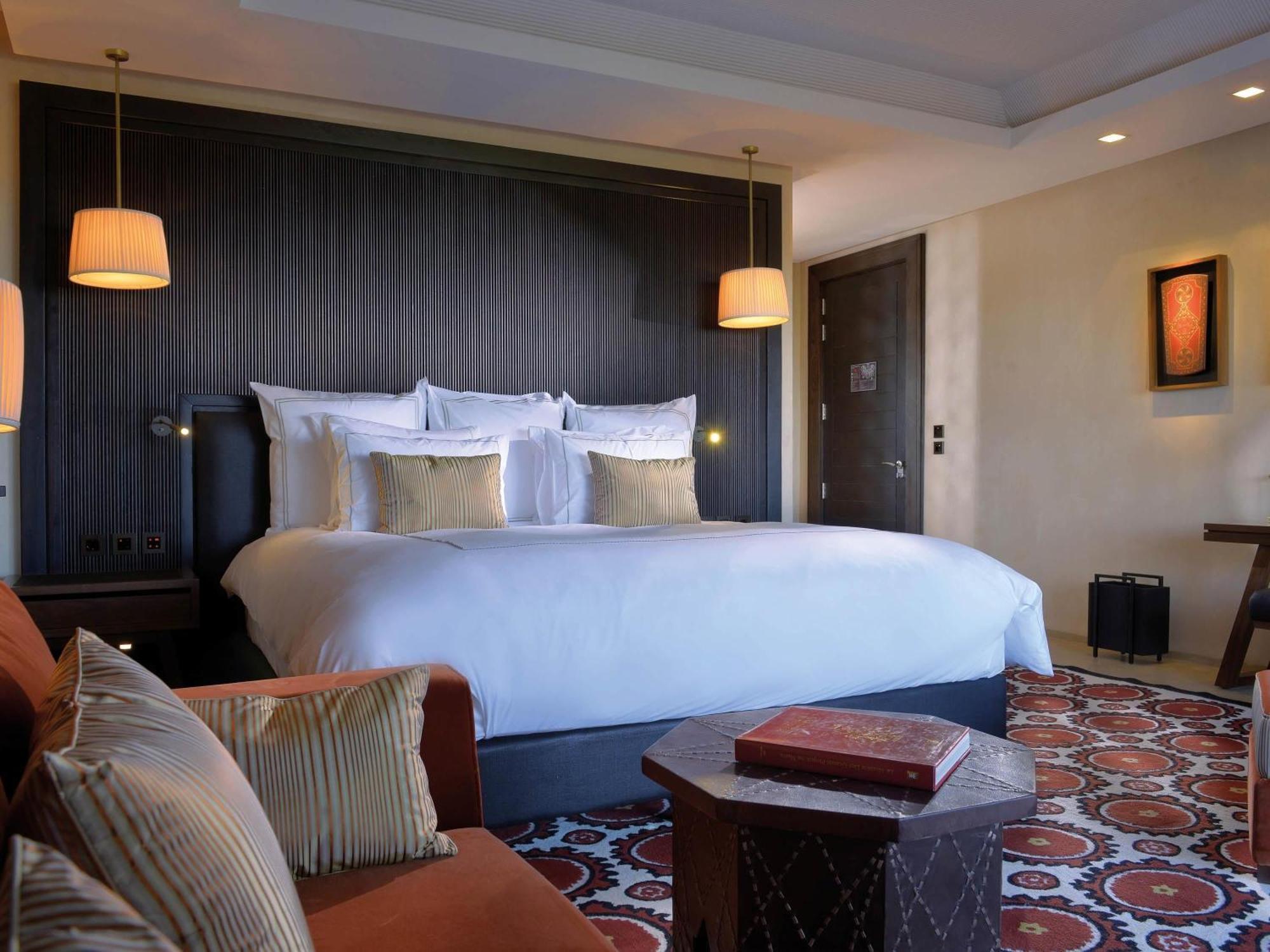 Deluxe King or Twin Room with View