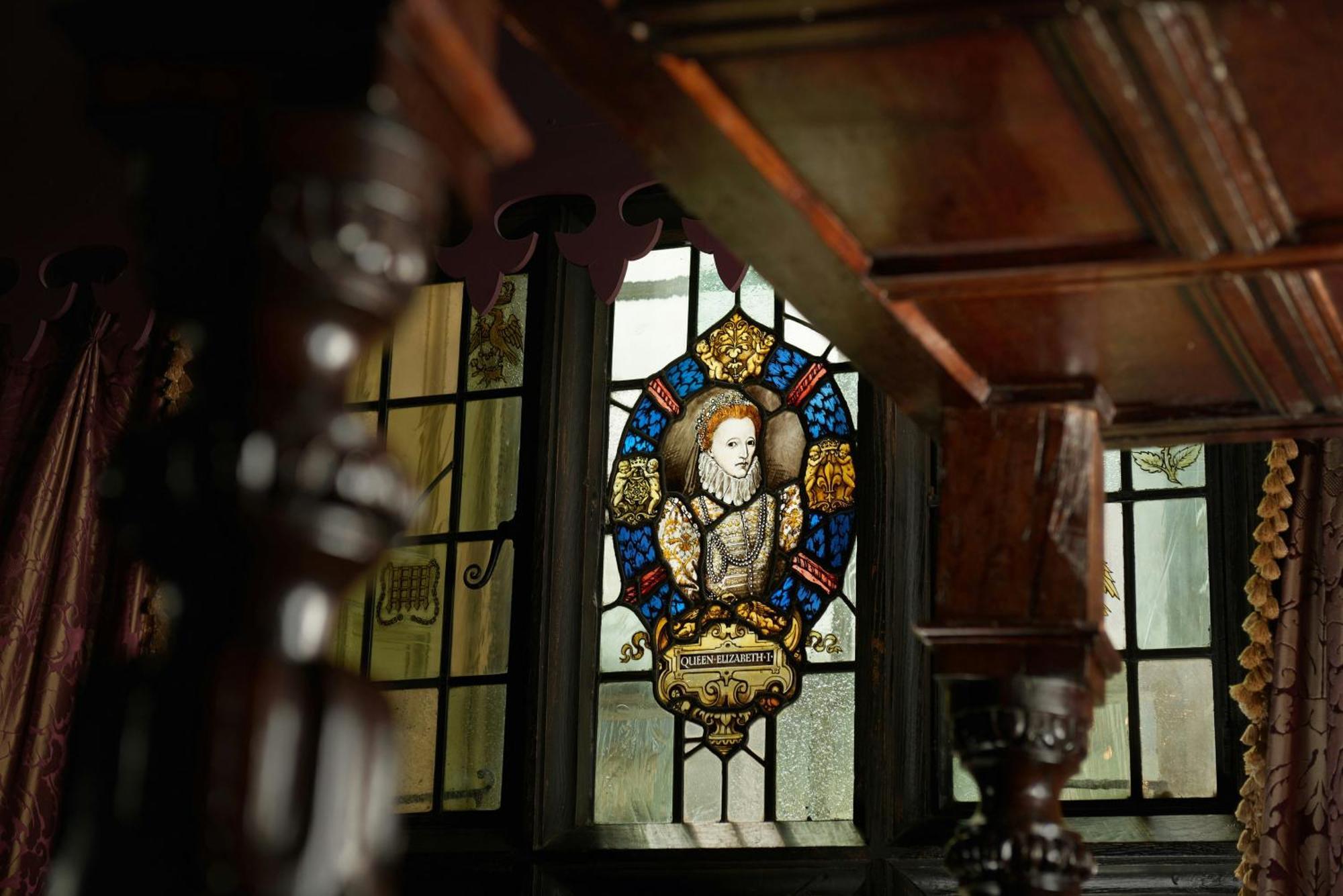 Tudor Suite,1731422797:JPEG