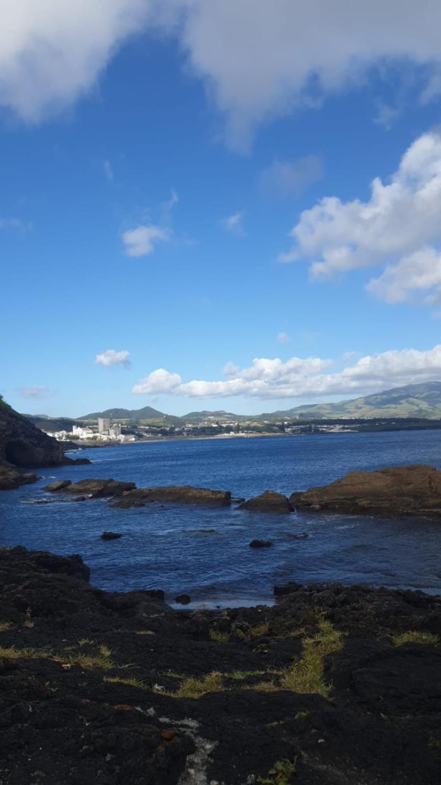 Cama Individual num Dormitório com 6 Camas
