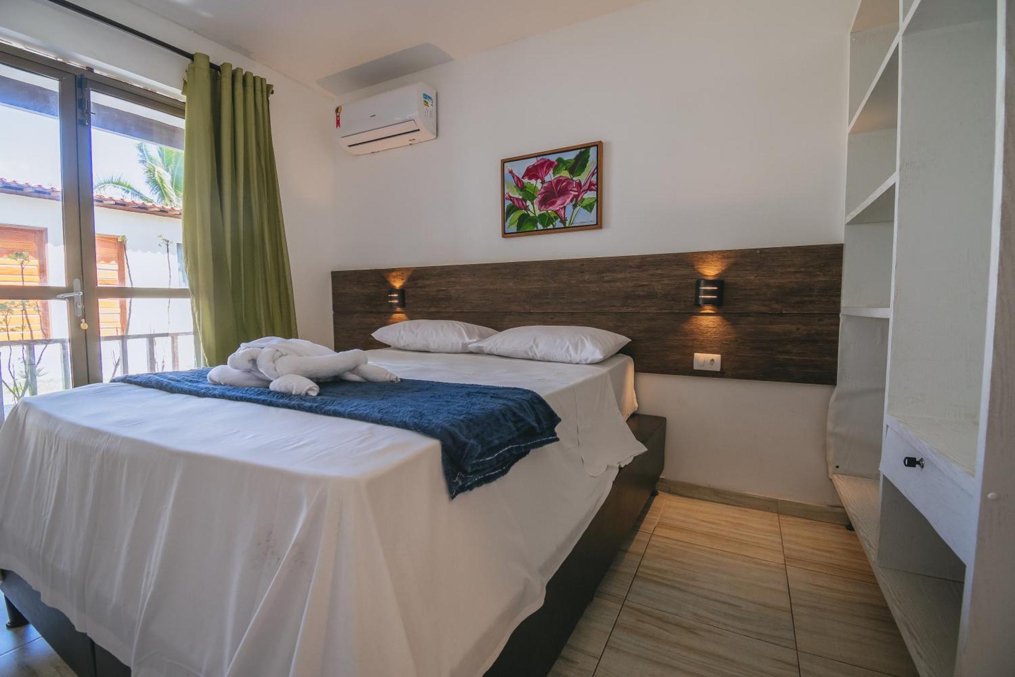 Quarto Duplo com Vista da Piscina