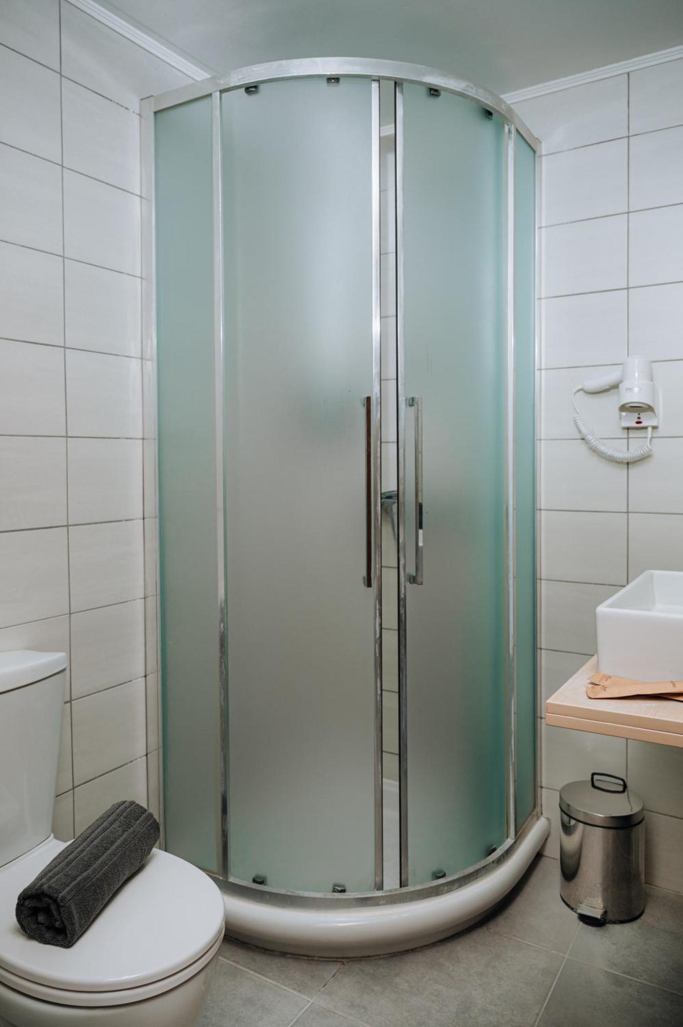Standard Double or Twin Room,1740677347:JPEG