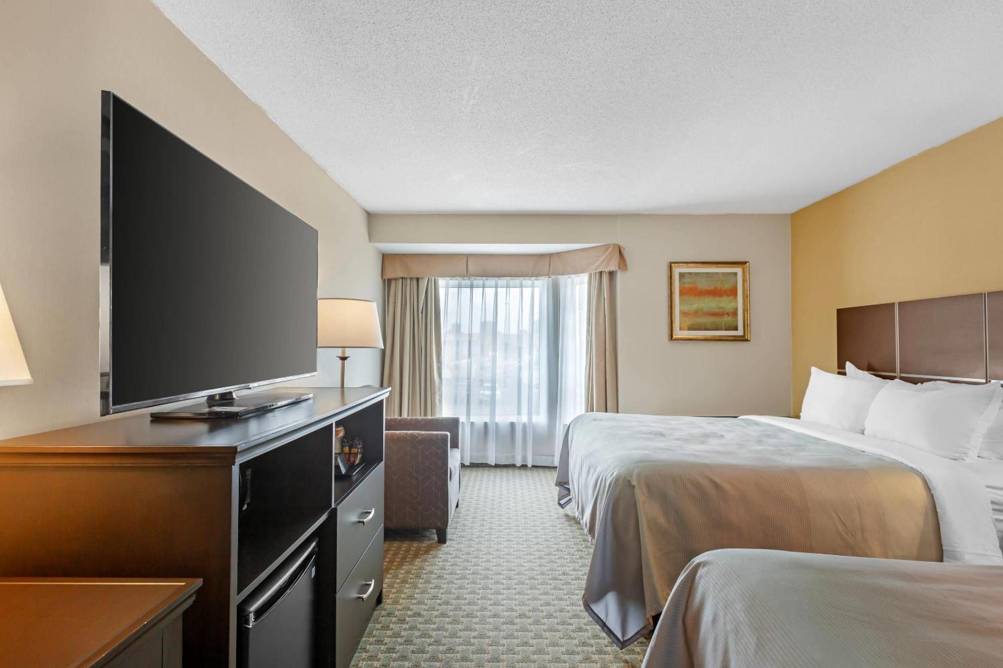 Queen Room with Two Queen Beds - Non-Smoking