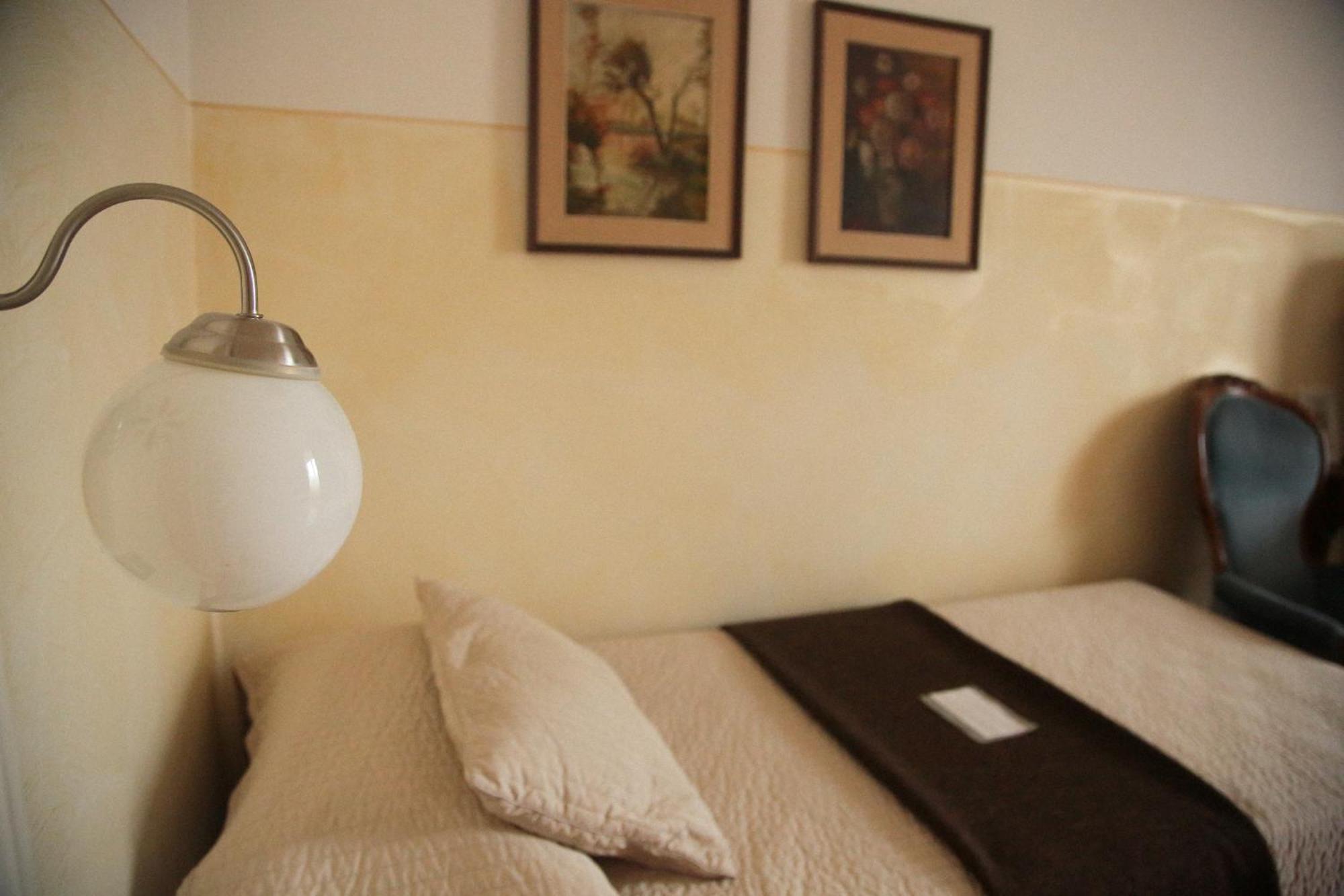 Driepersoonskamer met Eigen Badkamer