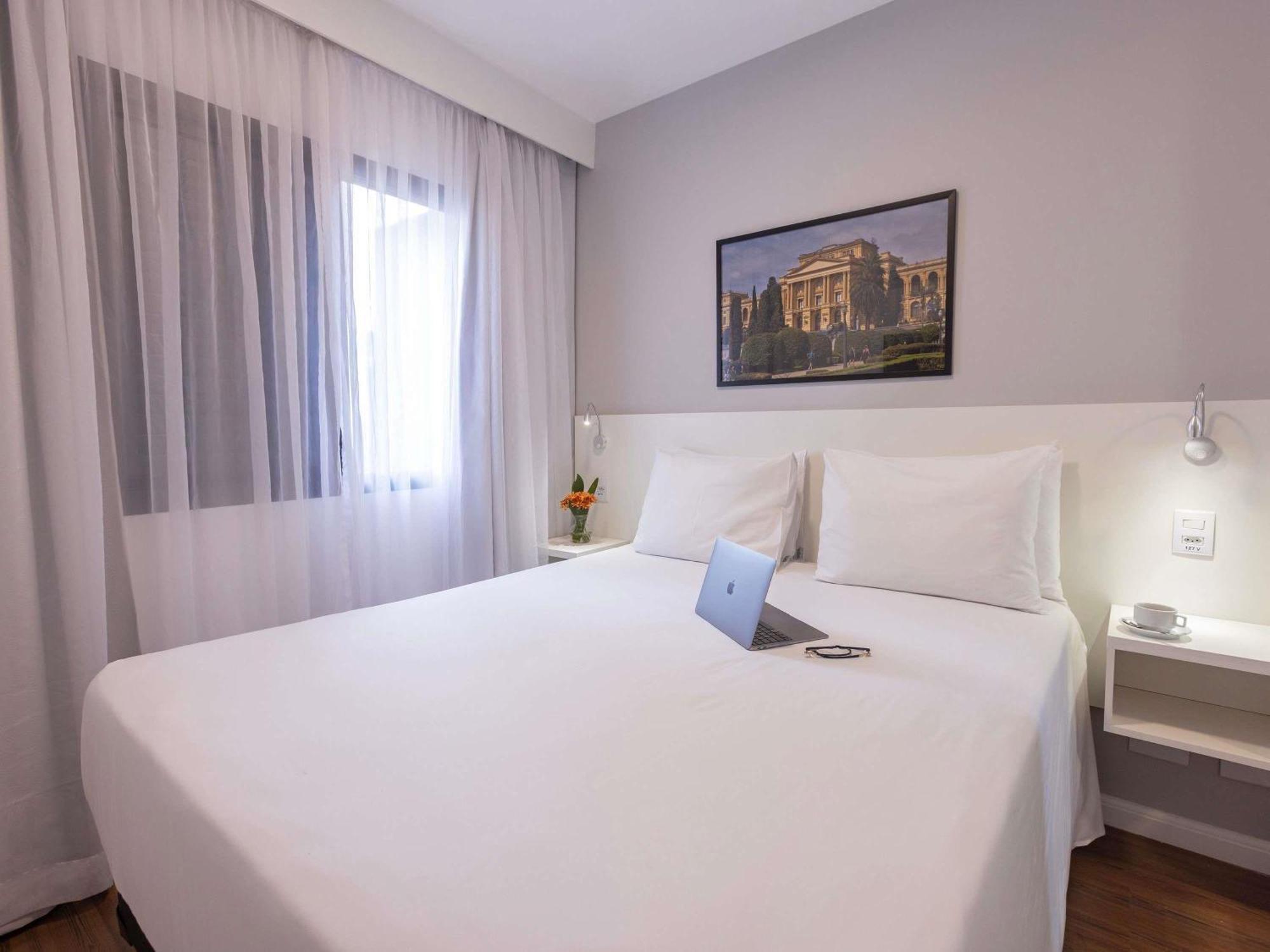 Premium Apartment with One Double and One Single Bed
