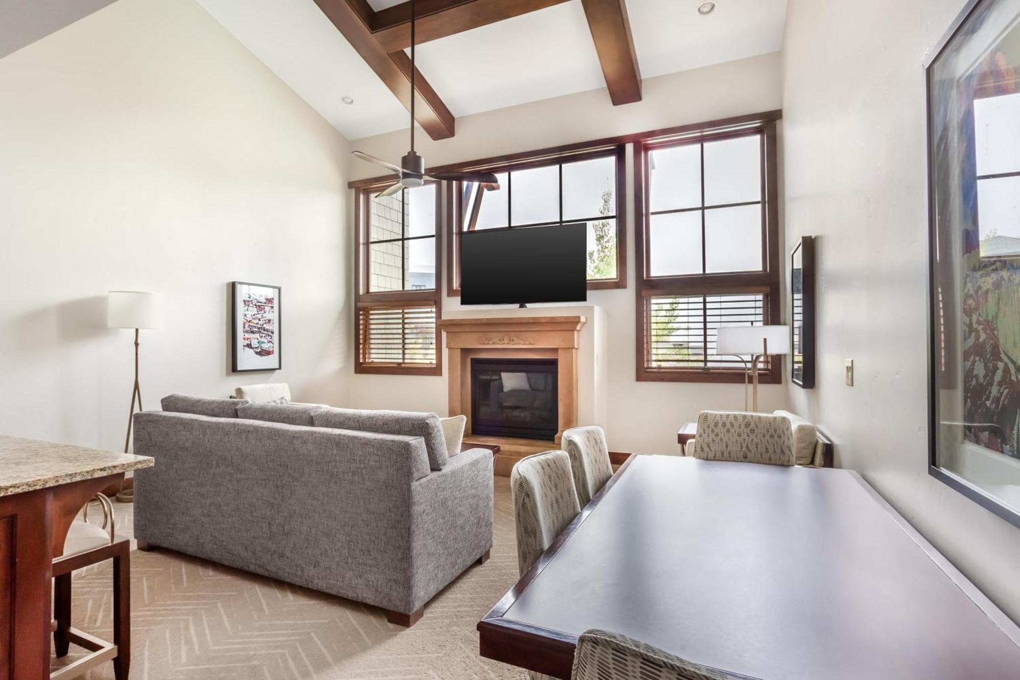 Four-Bedroom Suite with Four King Beds and Sofa Bed