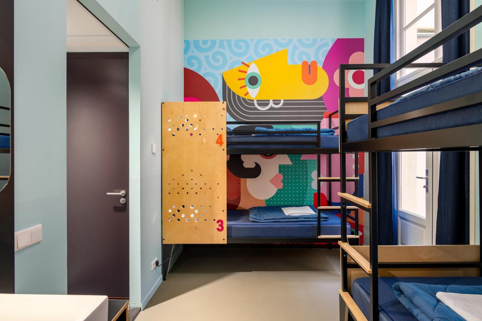 Chambre Quadruple avec Salle de Bains Privative et Douche