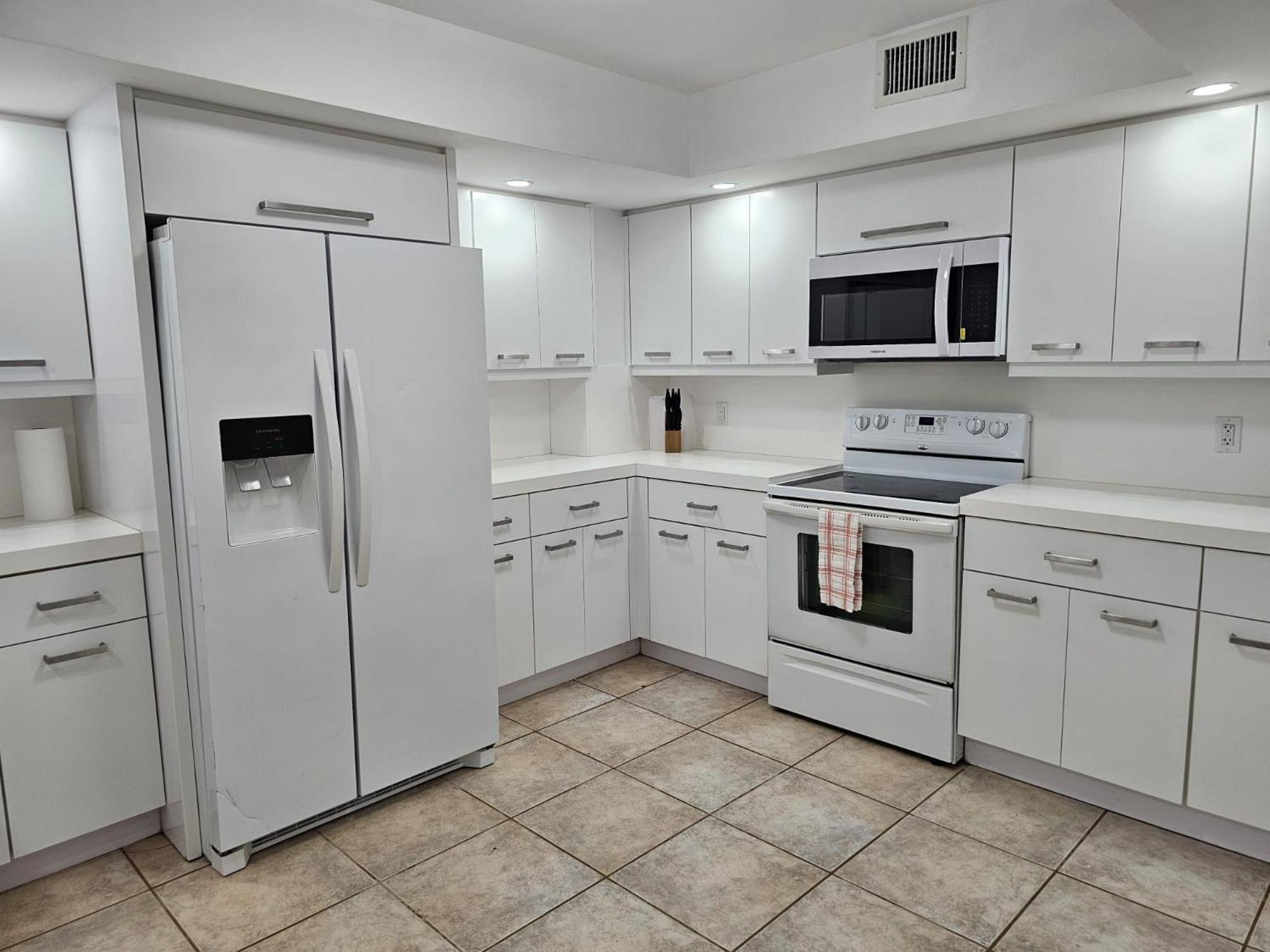 Two-Bedroom Deluxe Apartment with Ocean View