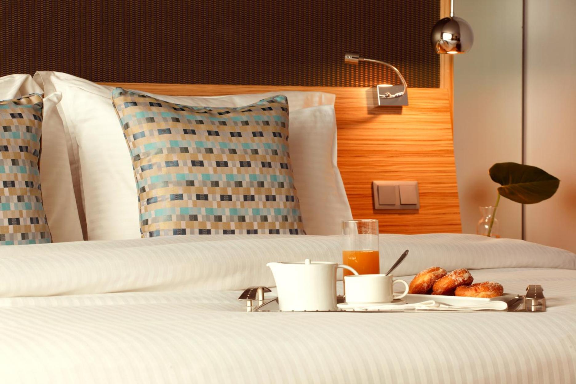 Quarto Standard com 2 Camas de Solteiro e Vista da Cidade