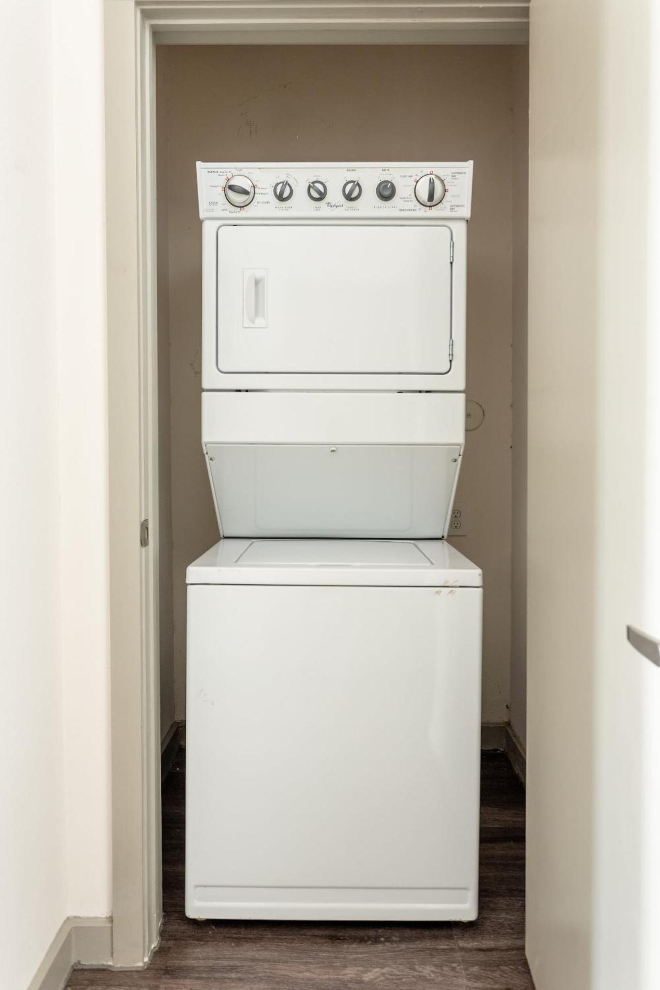 Studio Apartment Self Check Virtual Front Desk,1747133818:JPEG