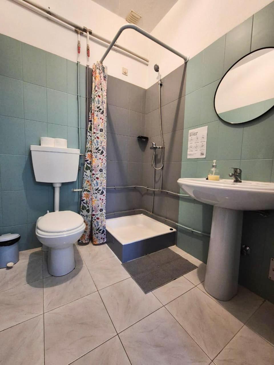 Habitación Cuádruple con baño