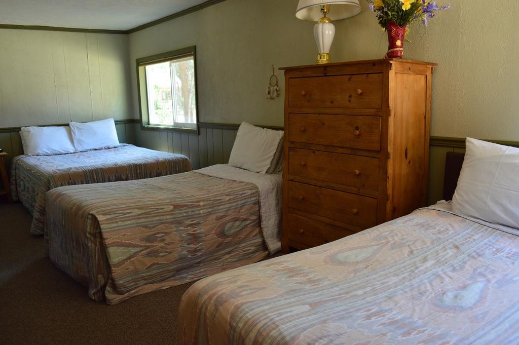 Two-Bedroom Cottage - Pet Friendly