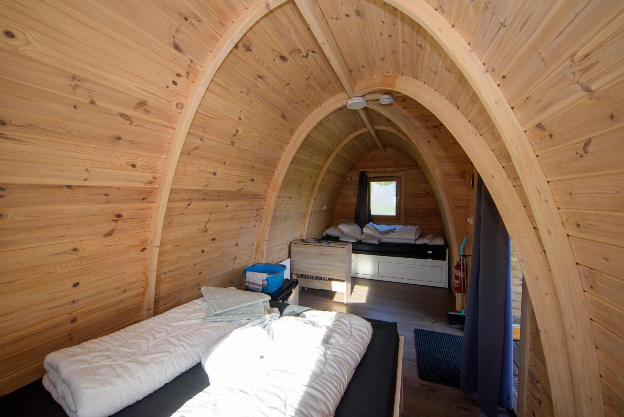 Vierpersoonskamer met Gedeelde Badkamer