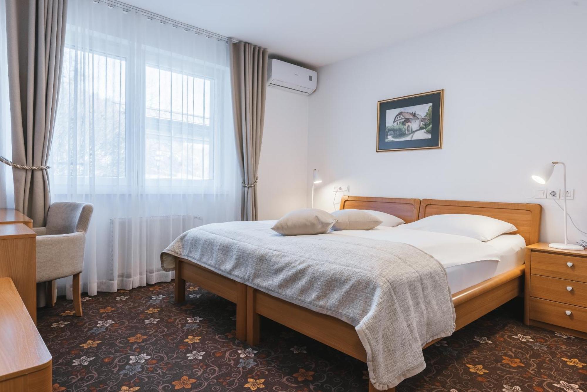 Budget Triple Room (no Balcony)