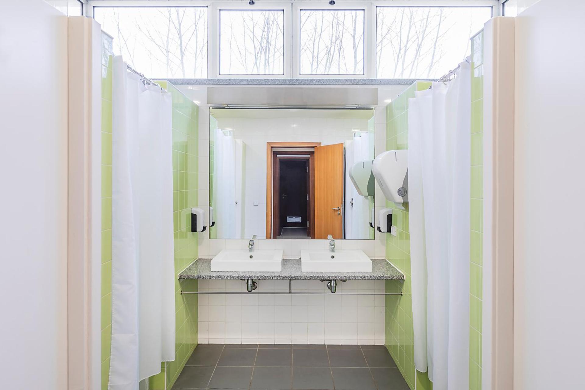 Quadruple Room,1756548619:JPEG
