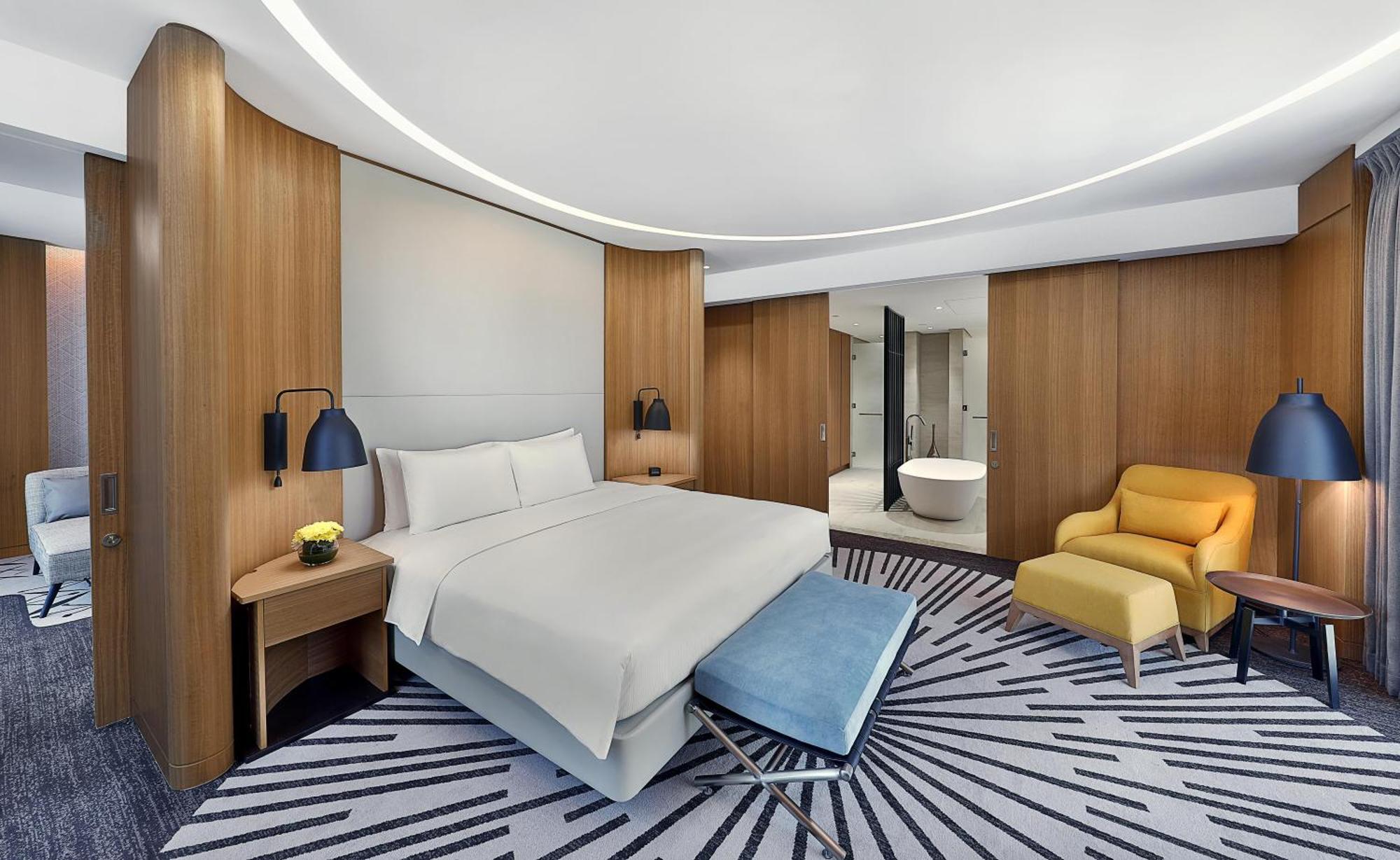 Suite met Kingsize Bed en Uitzicht op de Burj Khalifa