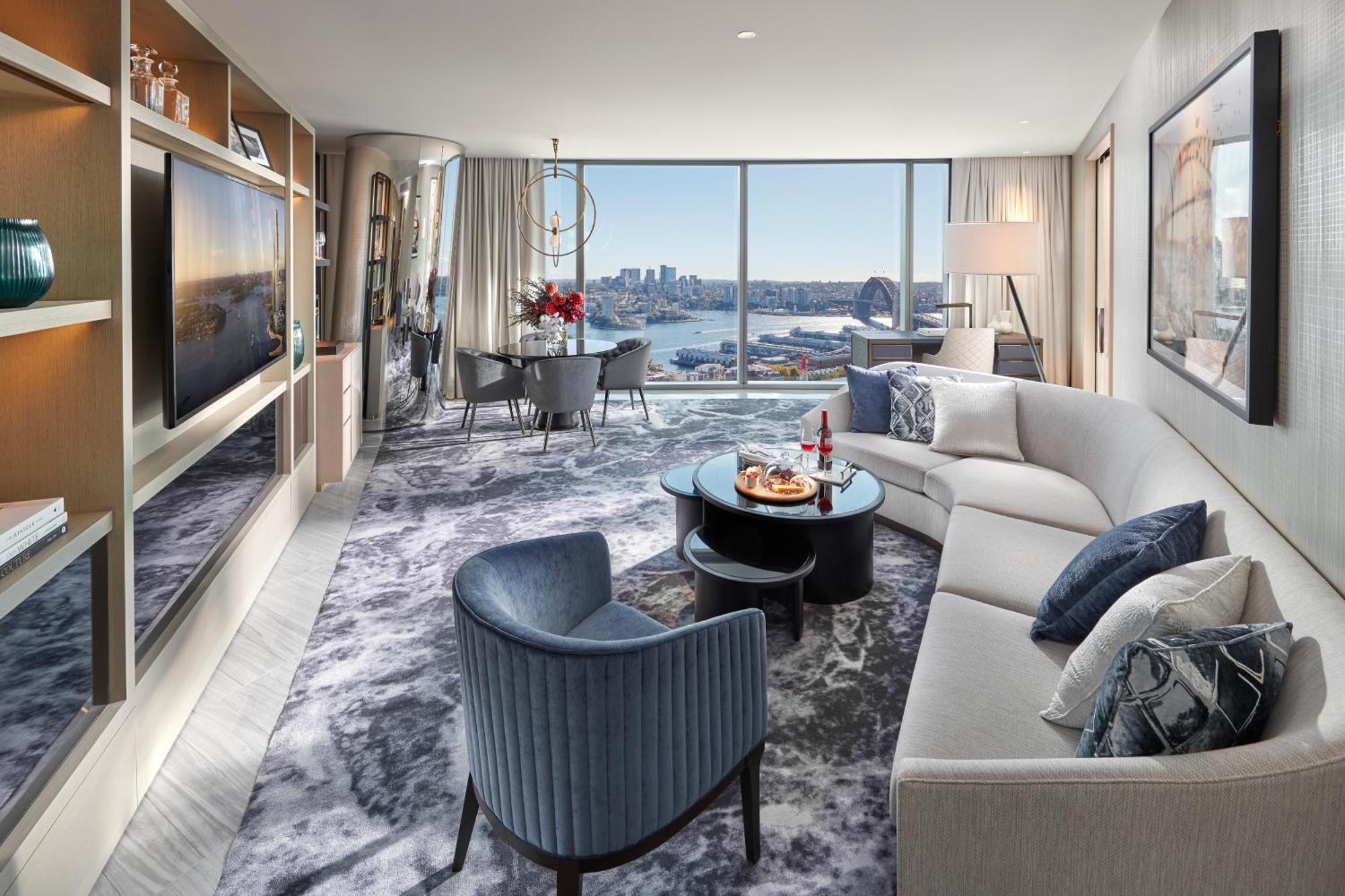 Executive Harbour Bridge Suite