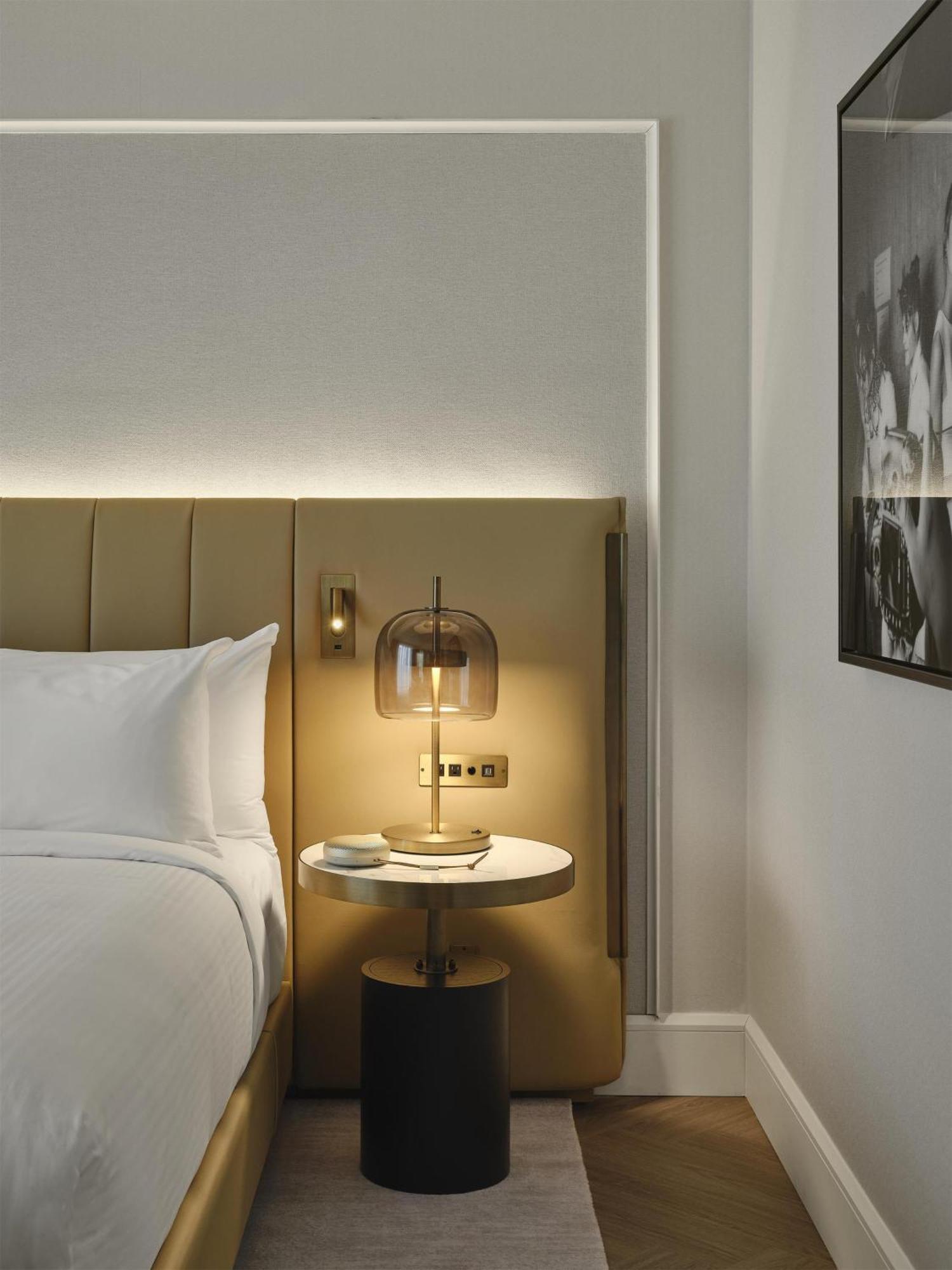King Room,1758335176:JPEG