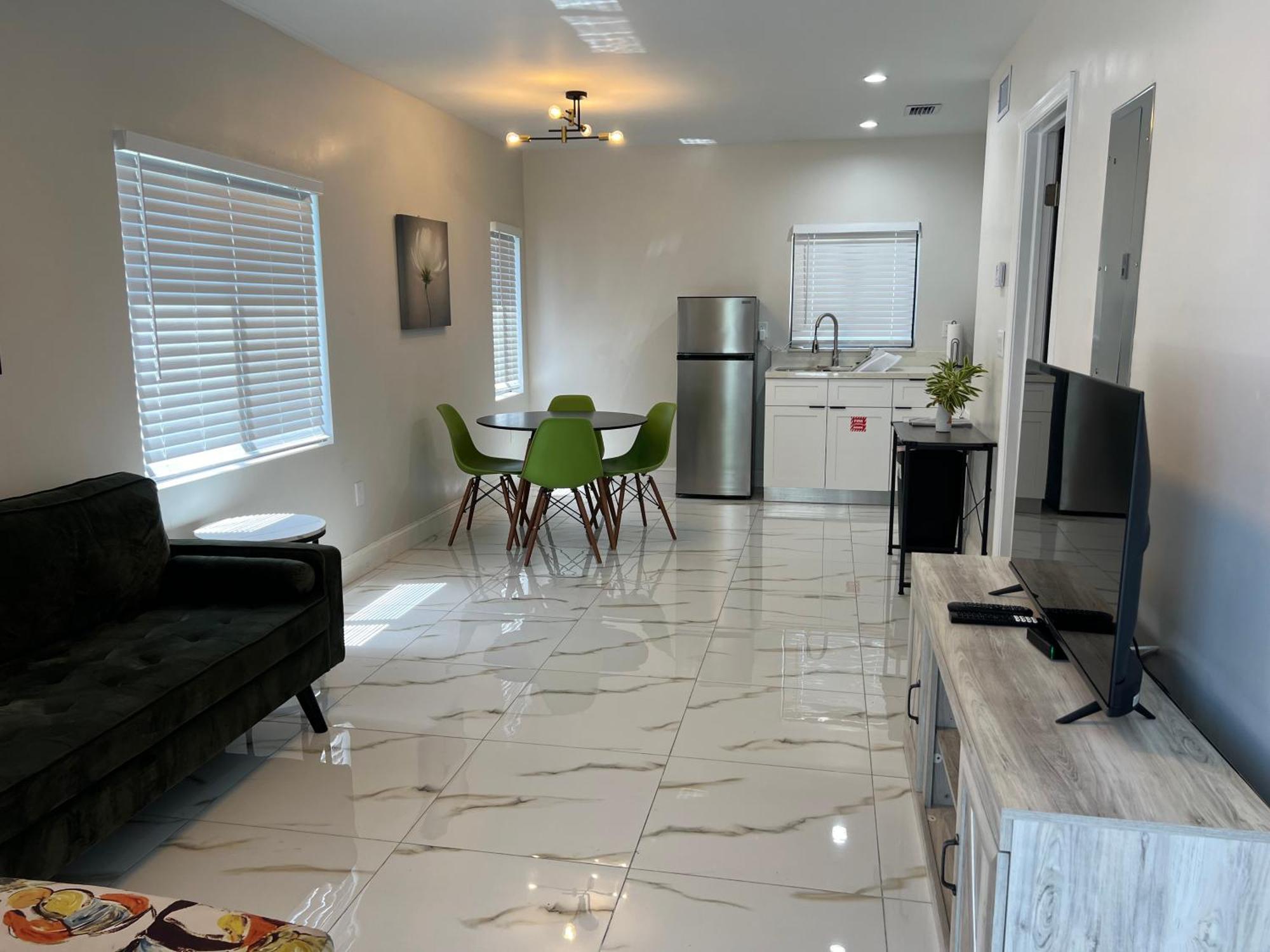 One-Bedroom Suite,1758394806:JPEG