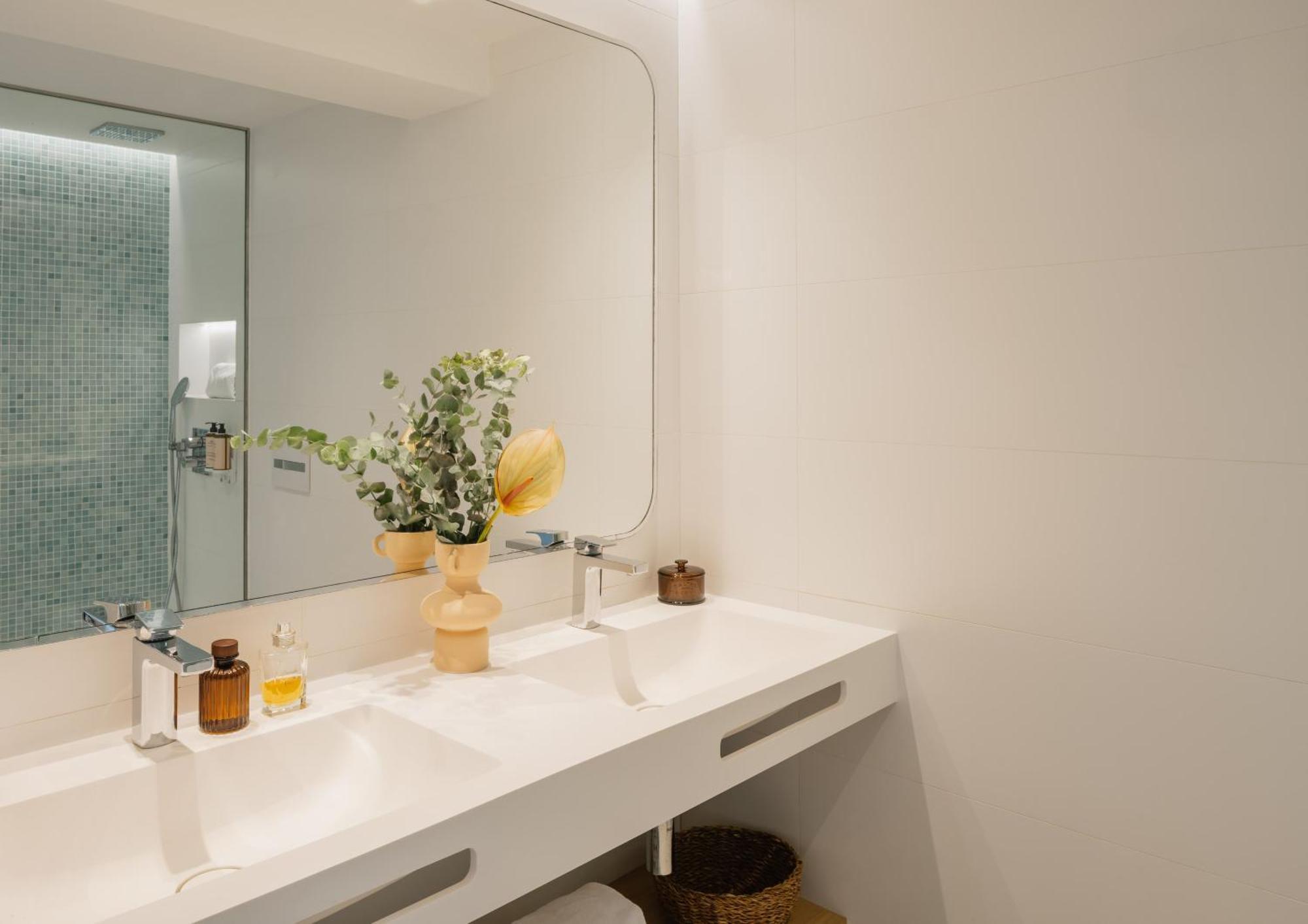 Superior Single Room,1758526158:JPEG