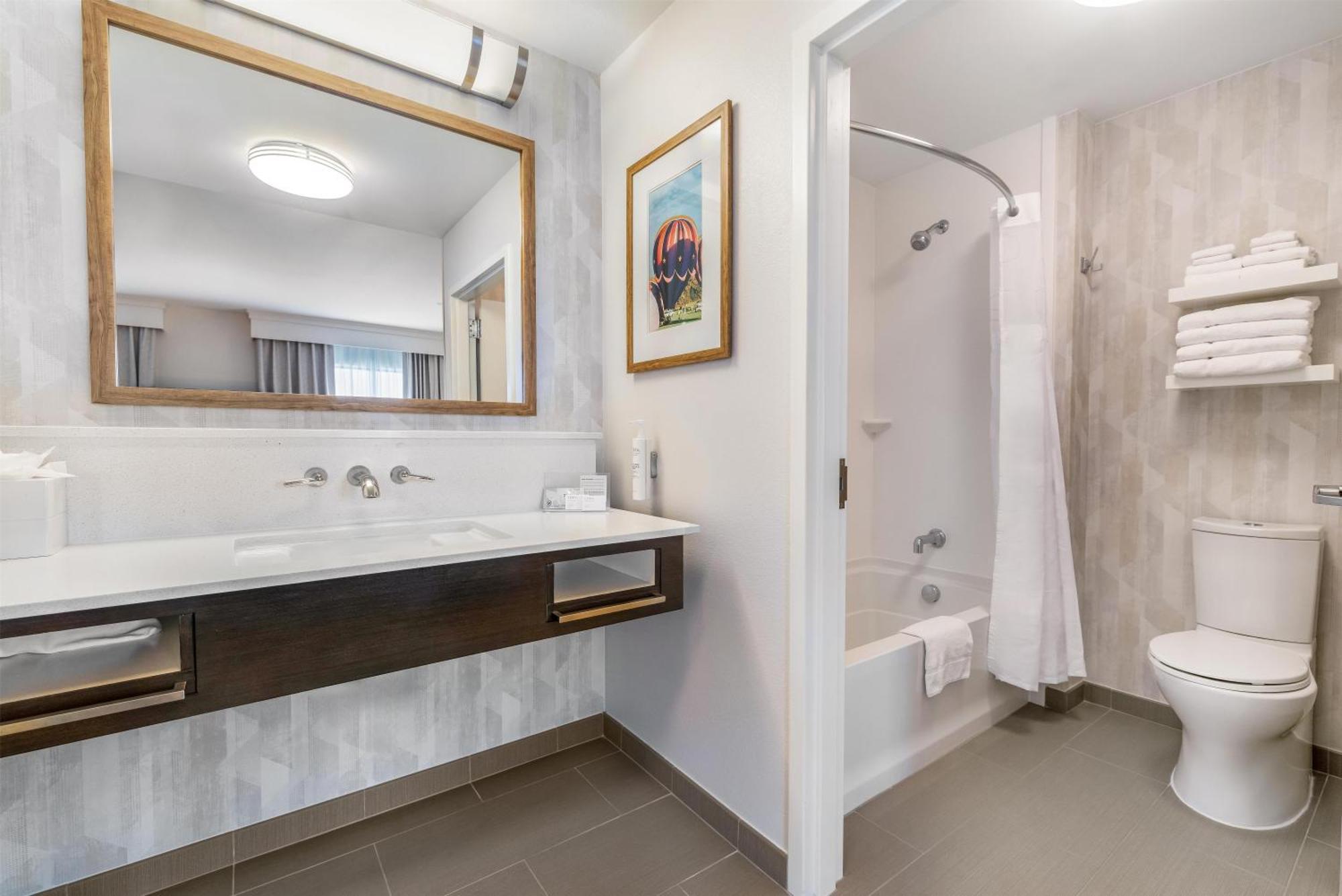 Queen Studio Suite with Two Queen Beds - Non-Smoking
