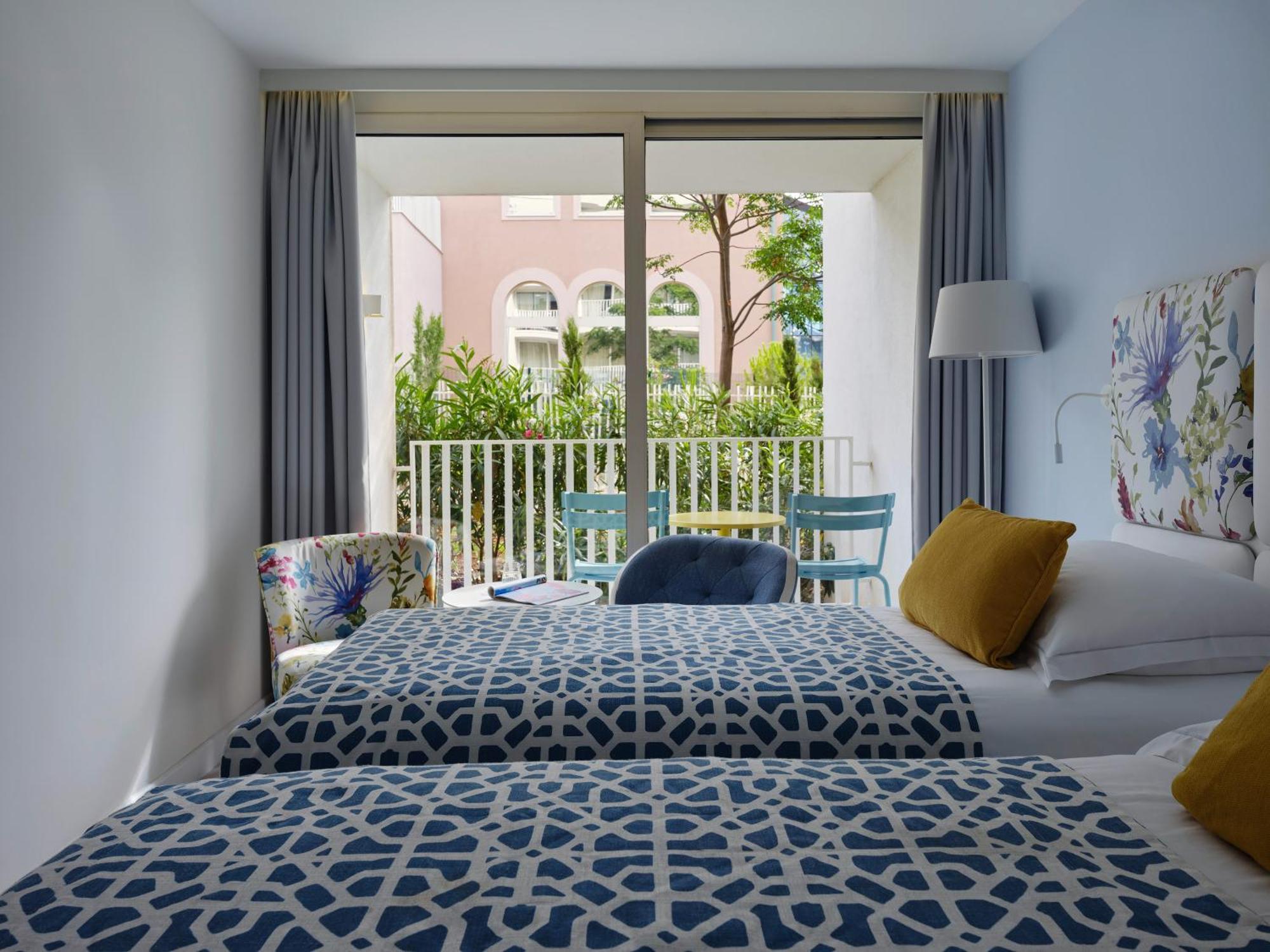 Family Room with Balcony and Courtyard View,1765160415:JPEG