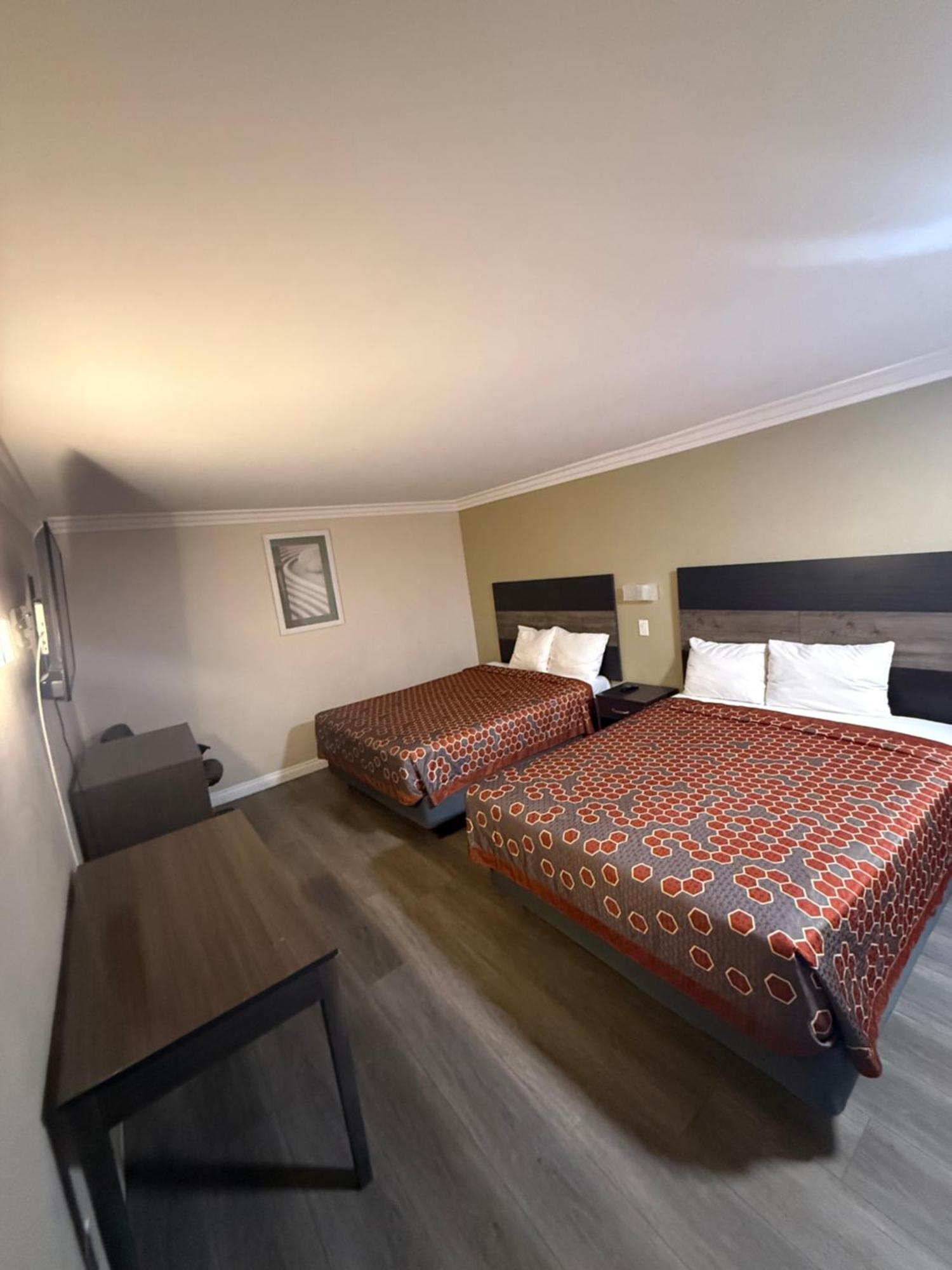 Chambre avec 2 Grands Lits Queen-Size