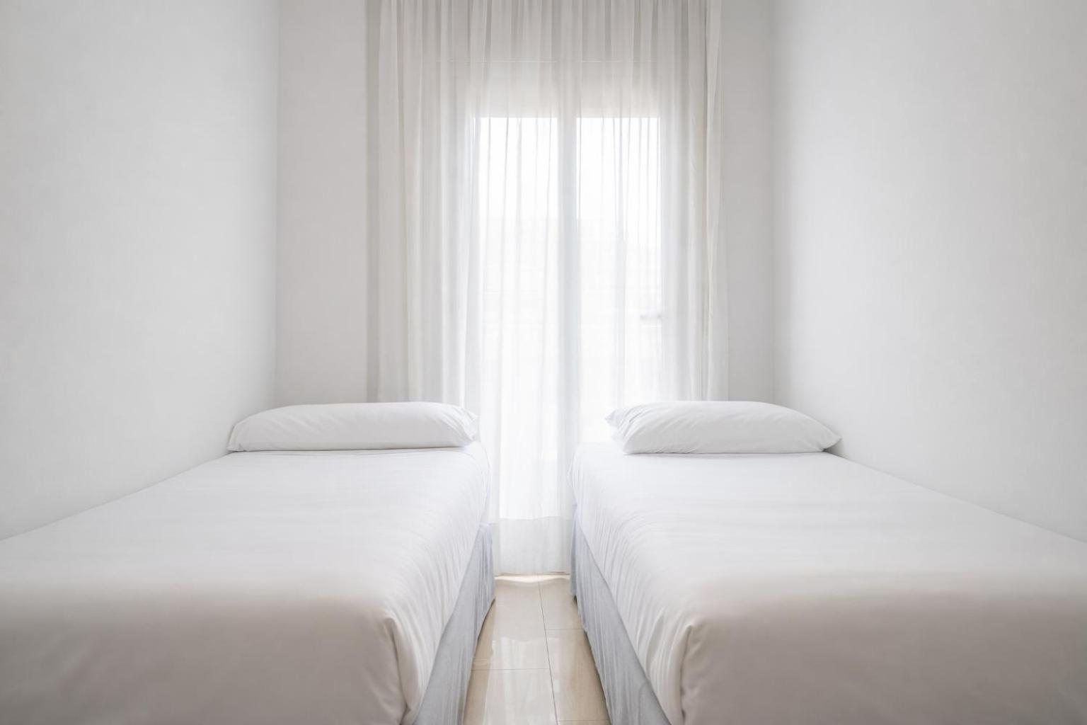 Apartamento de 1 dormitorio con balcón