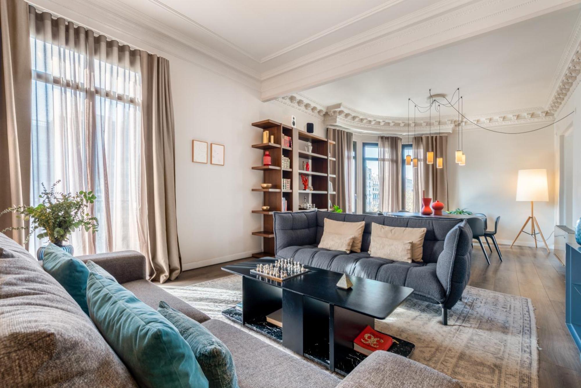 Superior Five-Bedroom Apartment