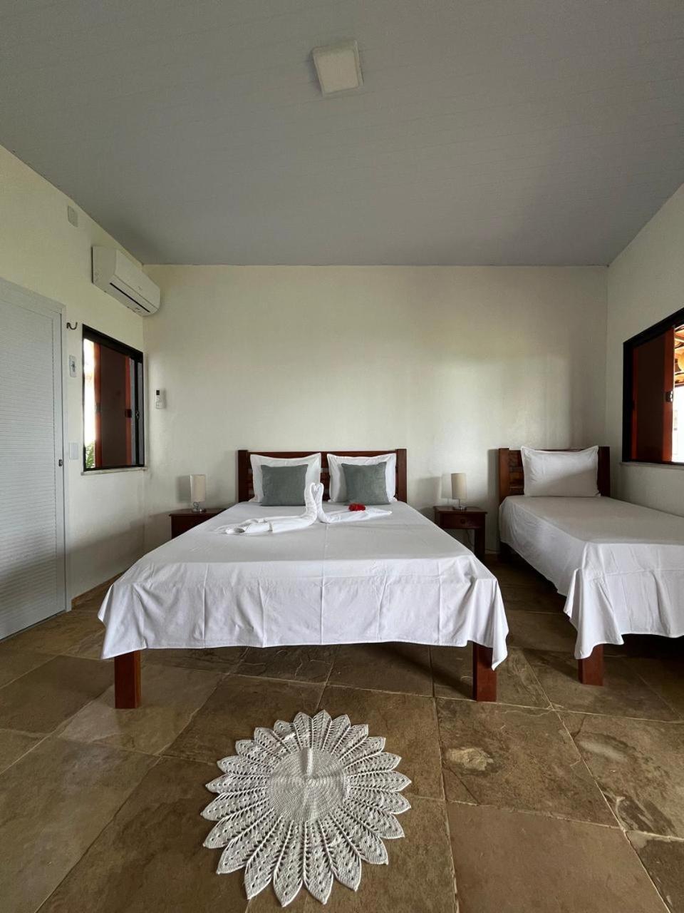 Quarto Triplo Básico