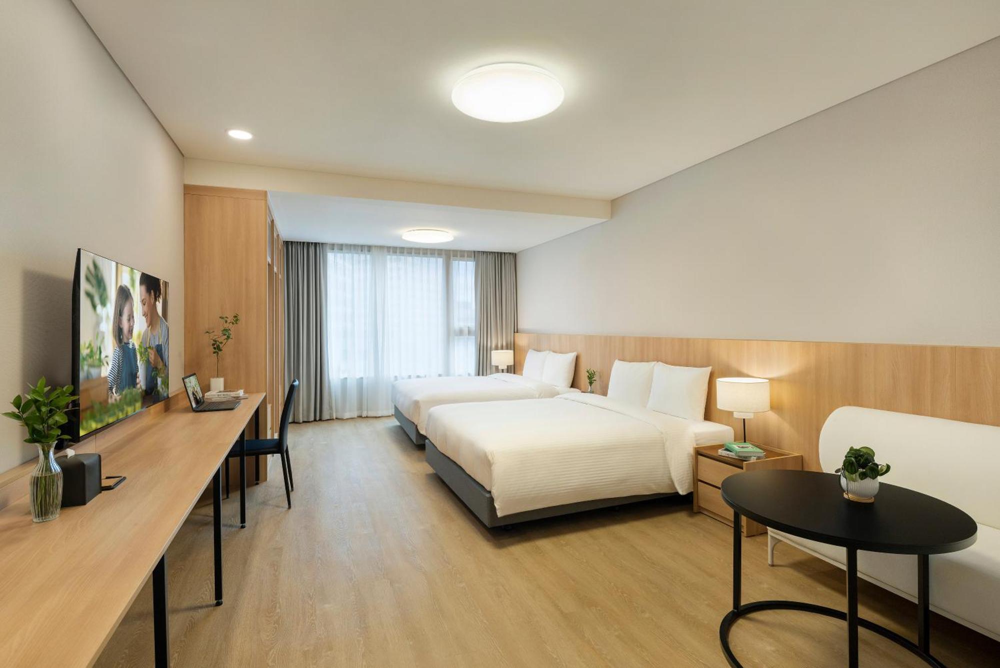 Deluxe Queen Room with Two Queen Beds