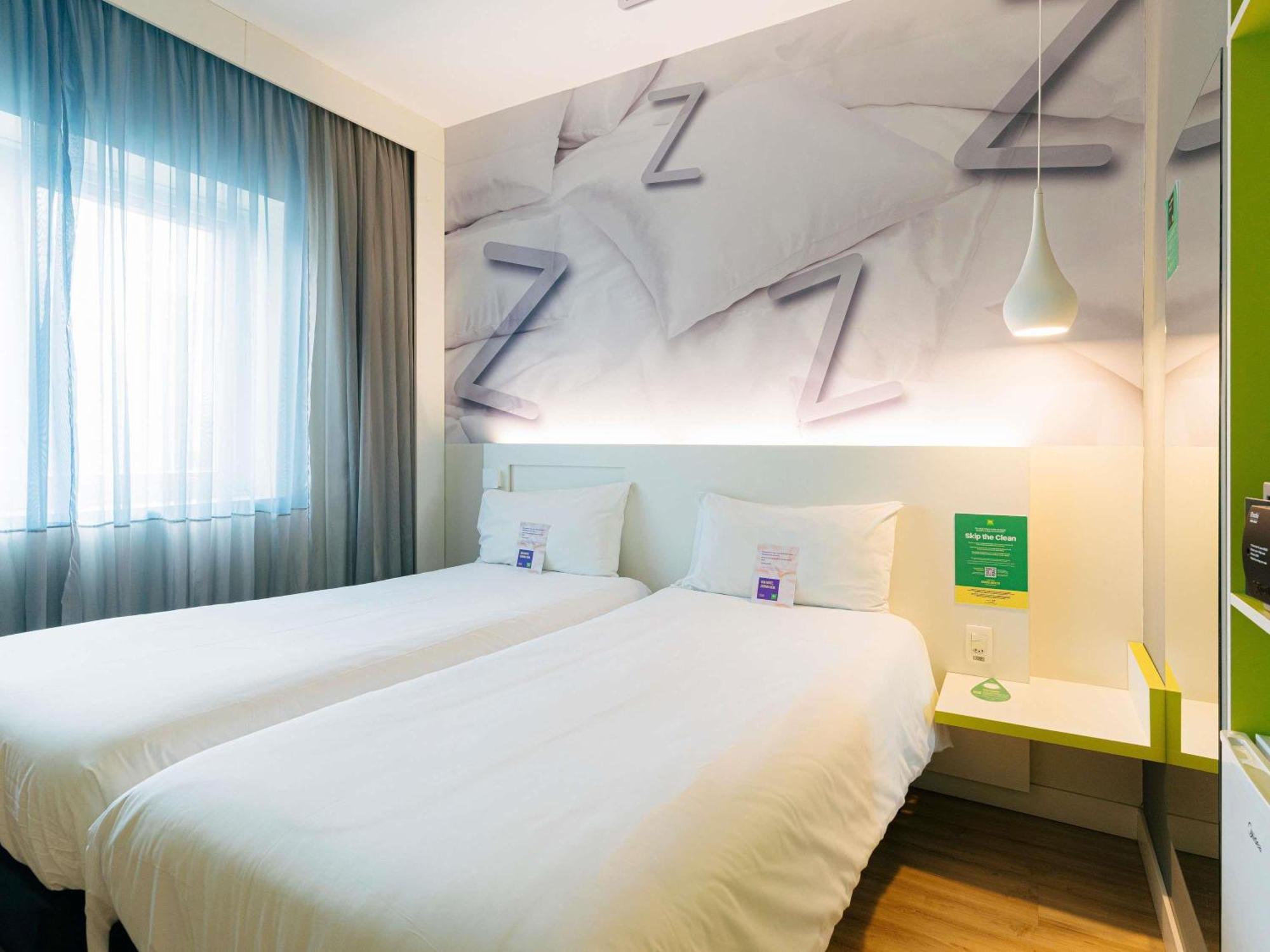 Quarto Standard com 2 Camas Individuais