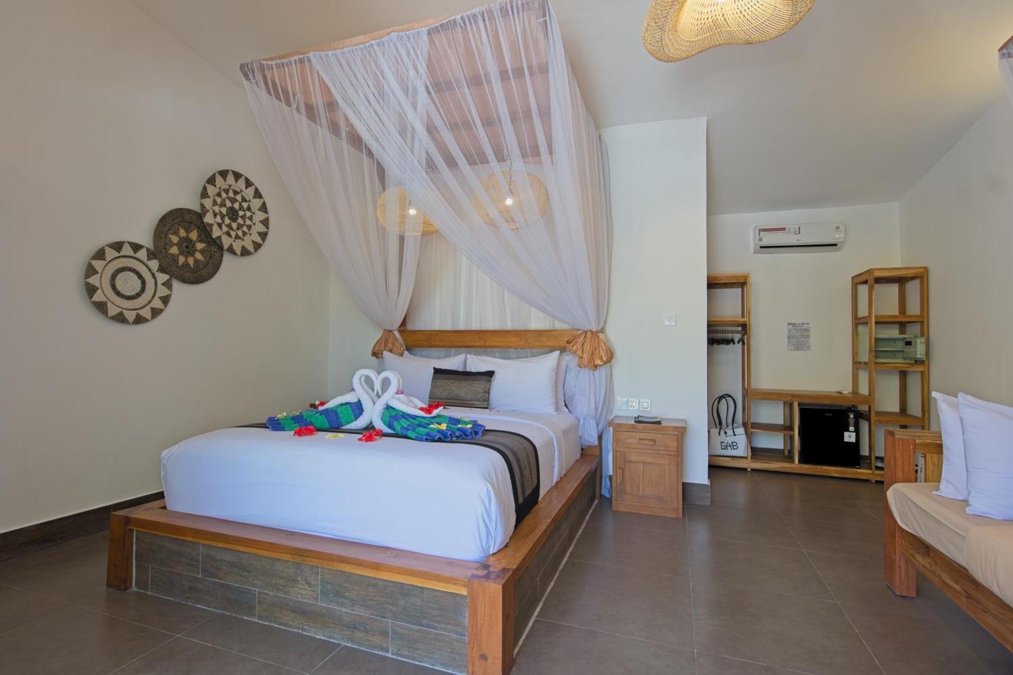 Dreibettzimmer mit Balkon