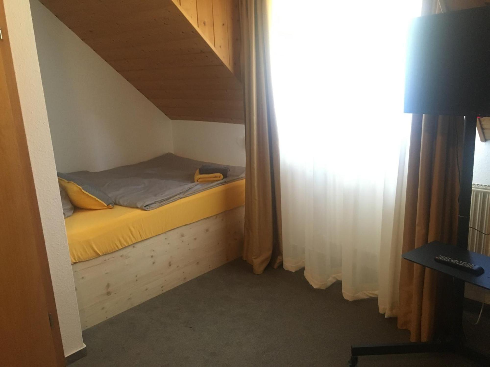 Classic Dreibettzimmer