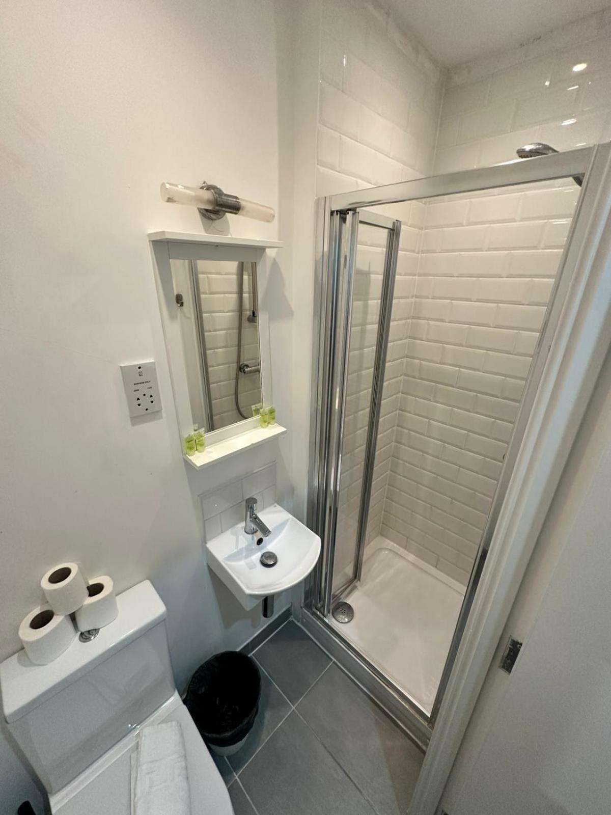 Habitación Individual Pequeña