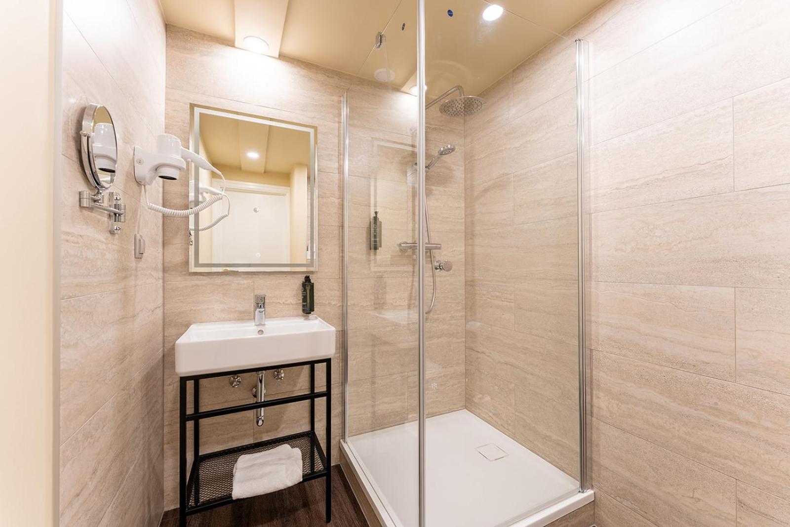 Chambre Lit King-Size Supérieure
