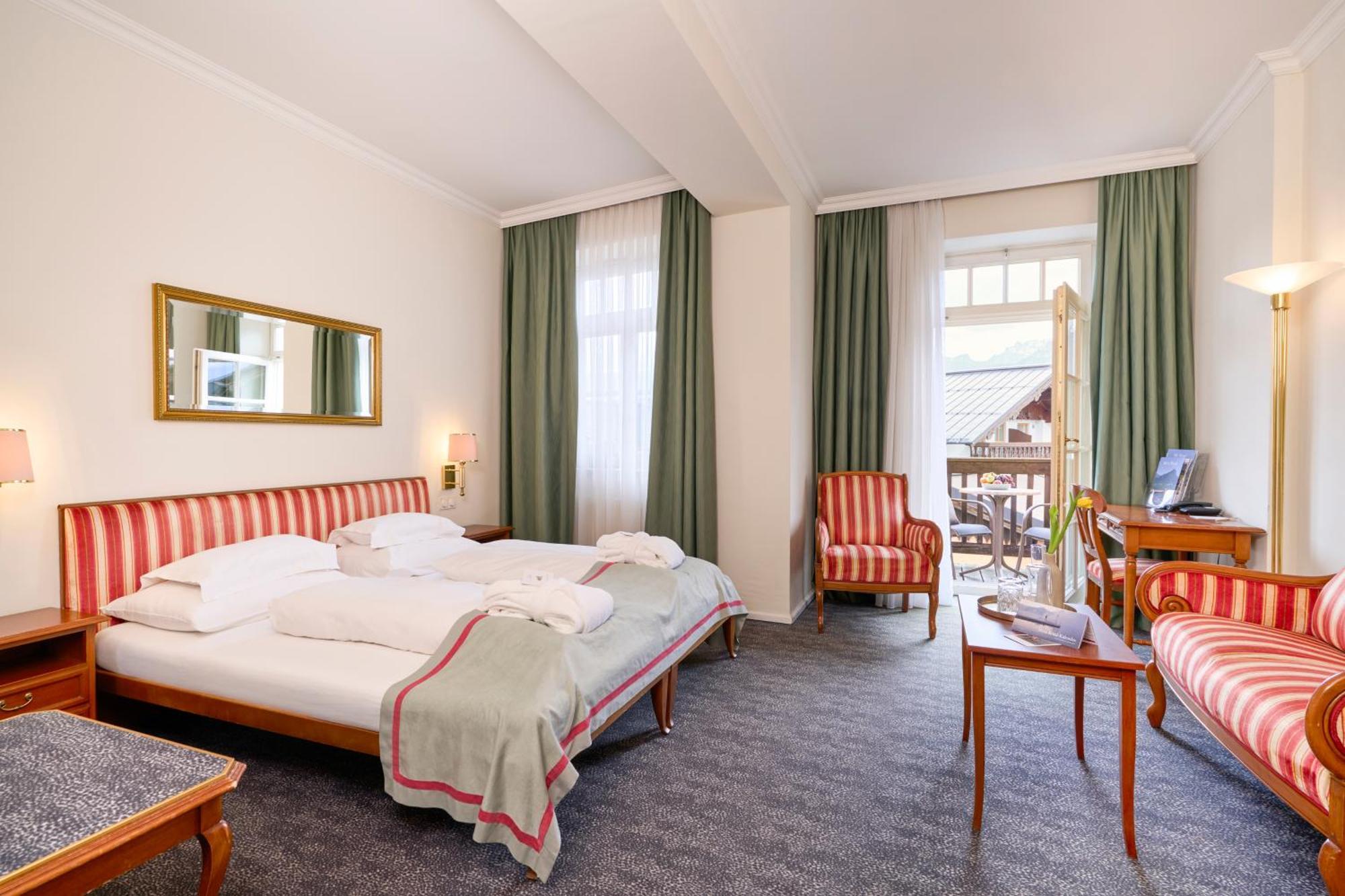Standard Doppel-/Zweibettzimmer mit Balkon
